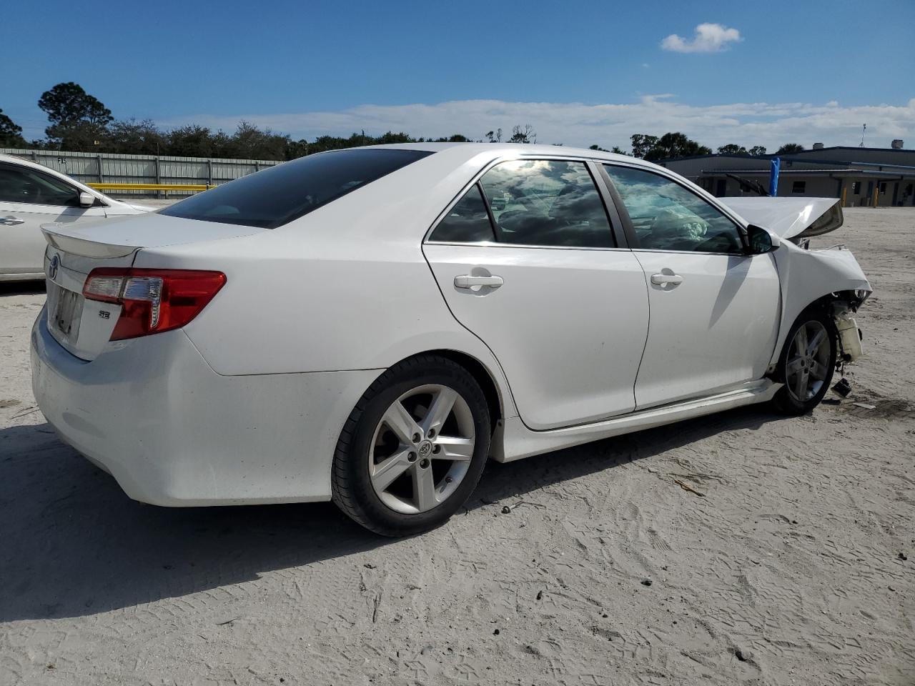 2012 Toyota Camry - Image 3