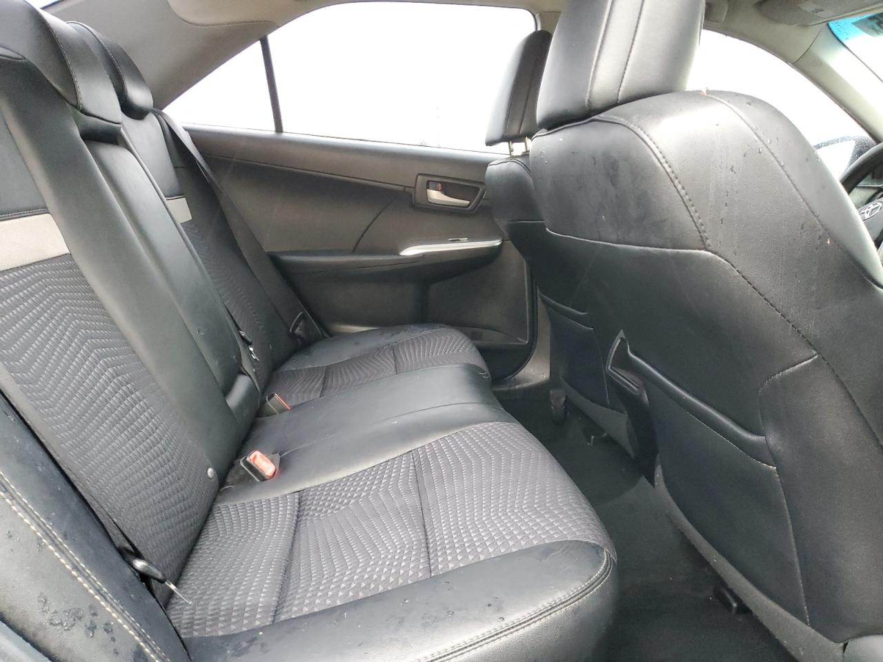 2013 Toyota Camry - Image 10