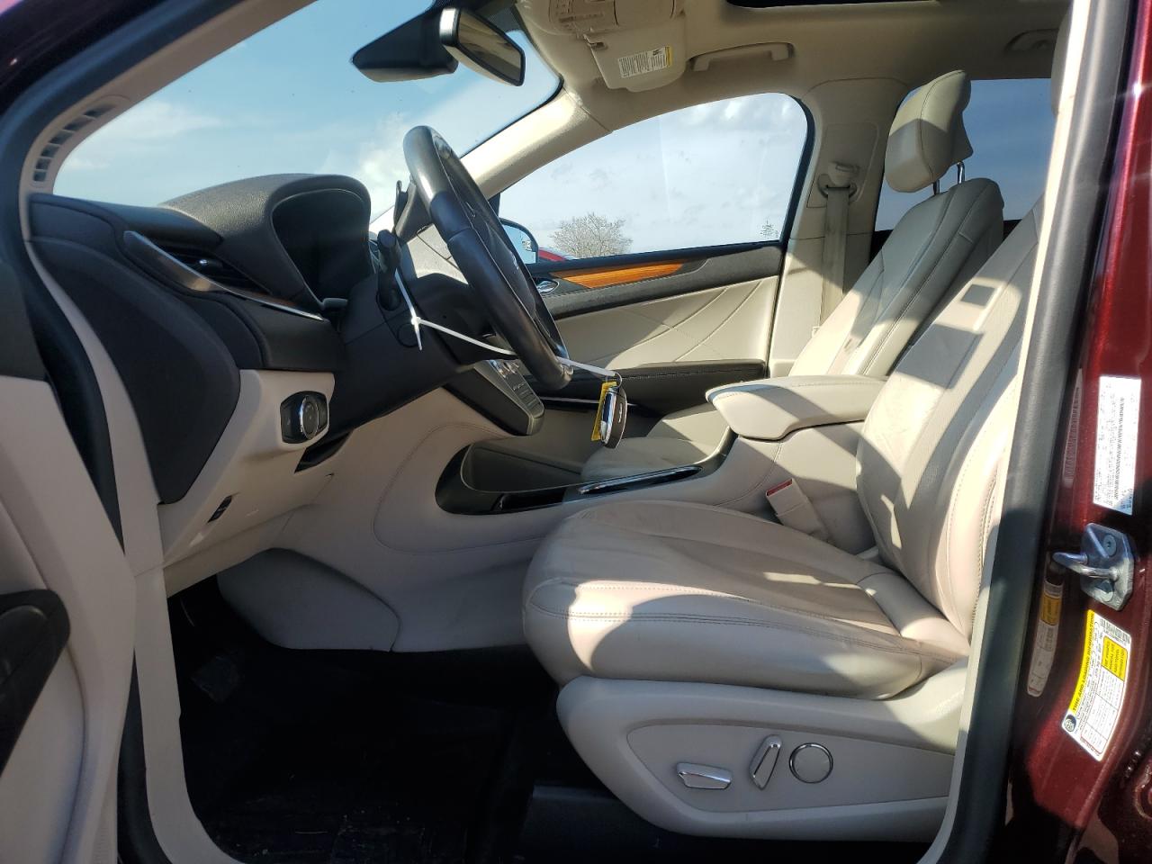 2017 Lincoln MKC - Image 7