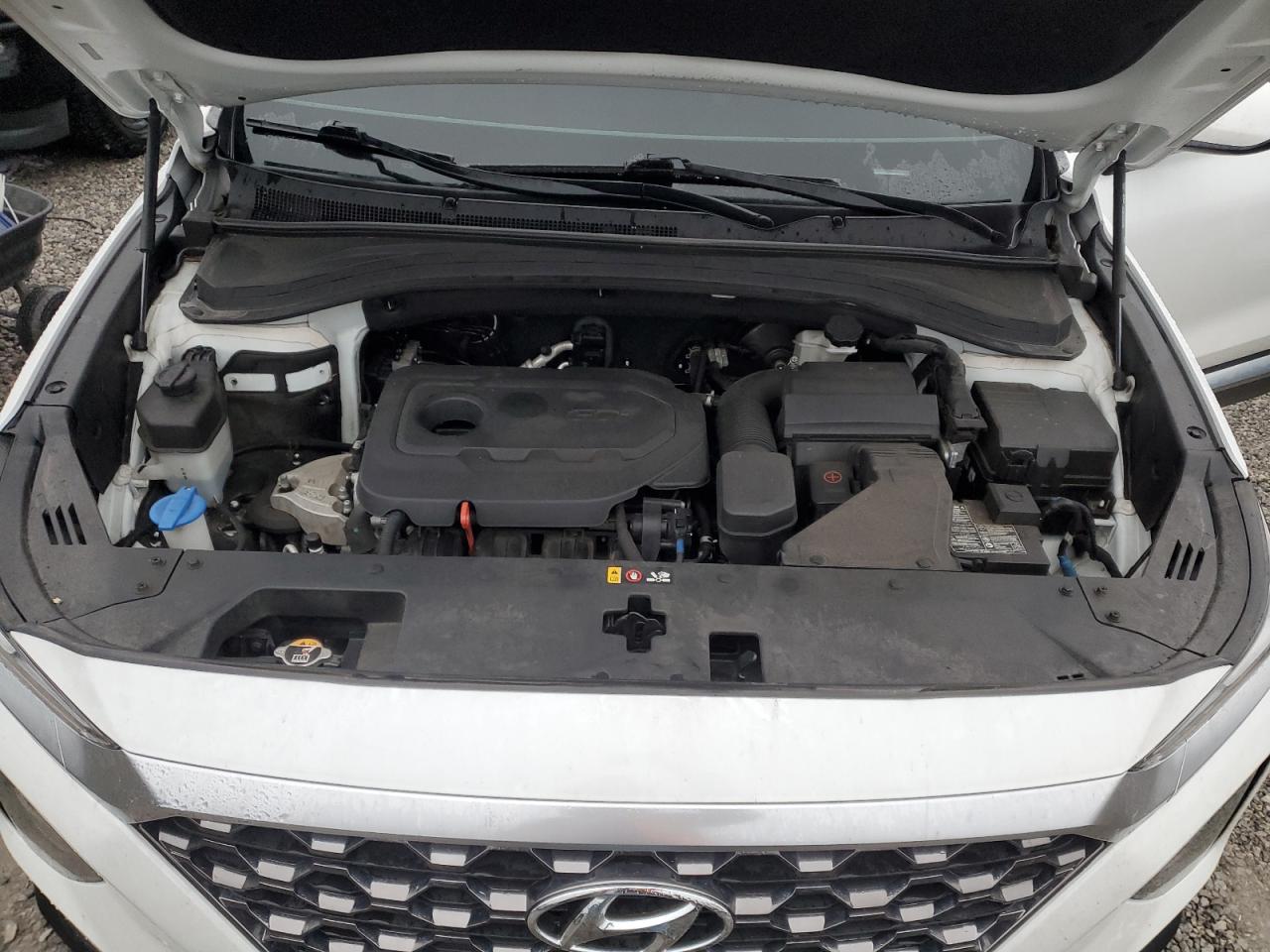 2020 Hyundai Santa Fe - Image 12