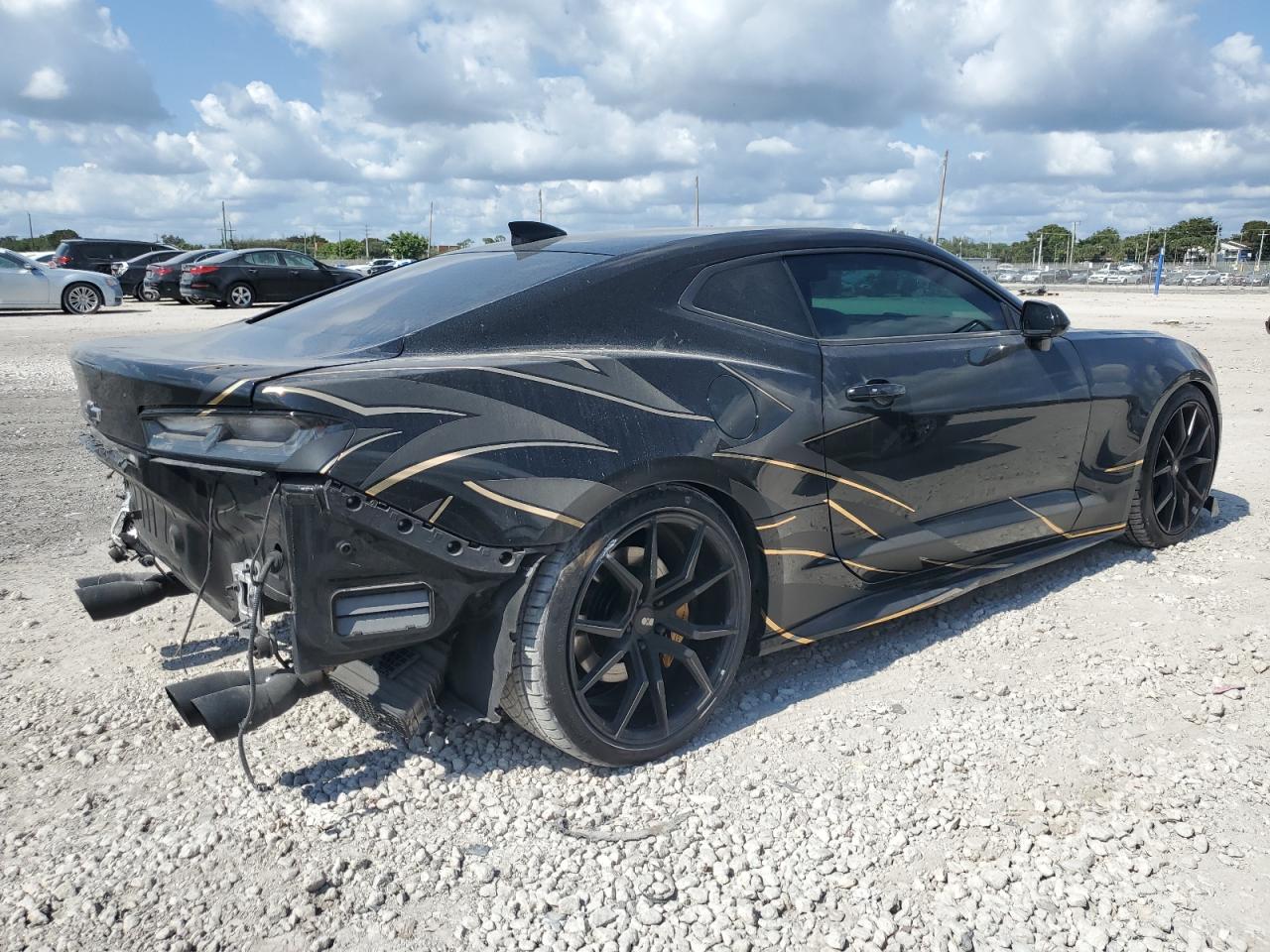 2018 Chevrolet Camaro - Image 3