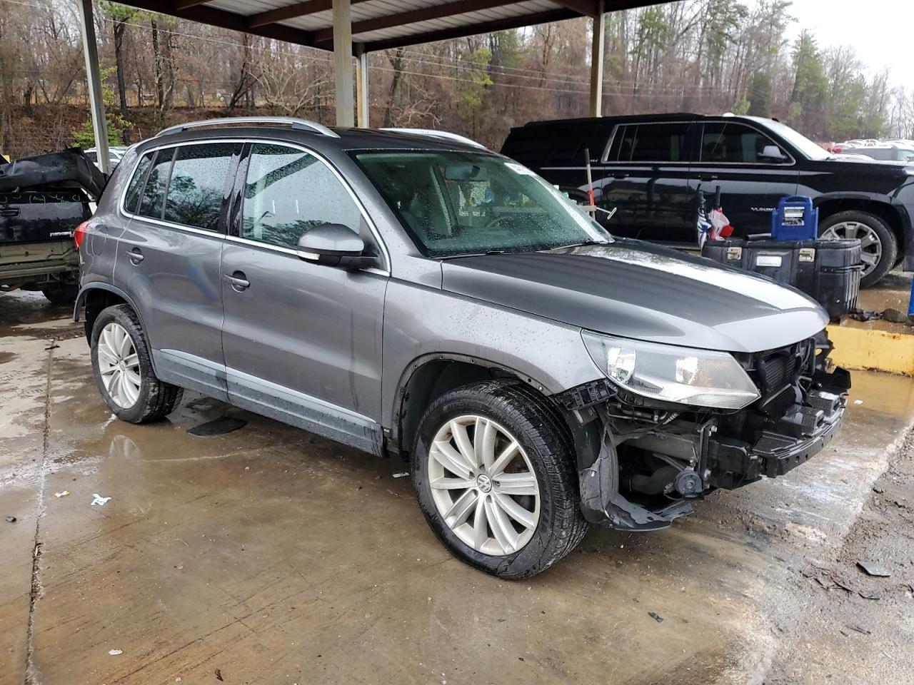 2015 Volkswagen Tiguan - Image 4