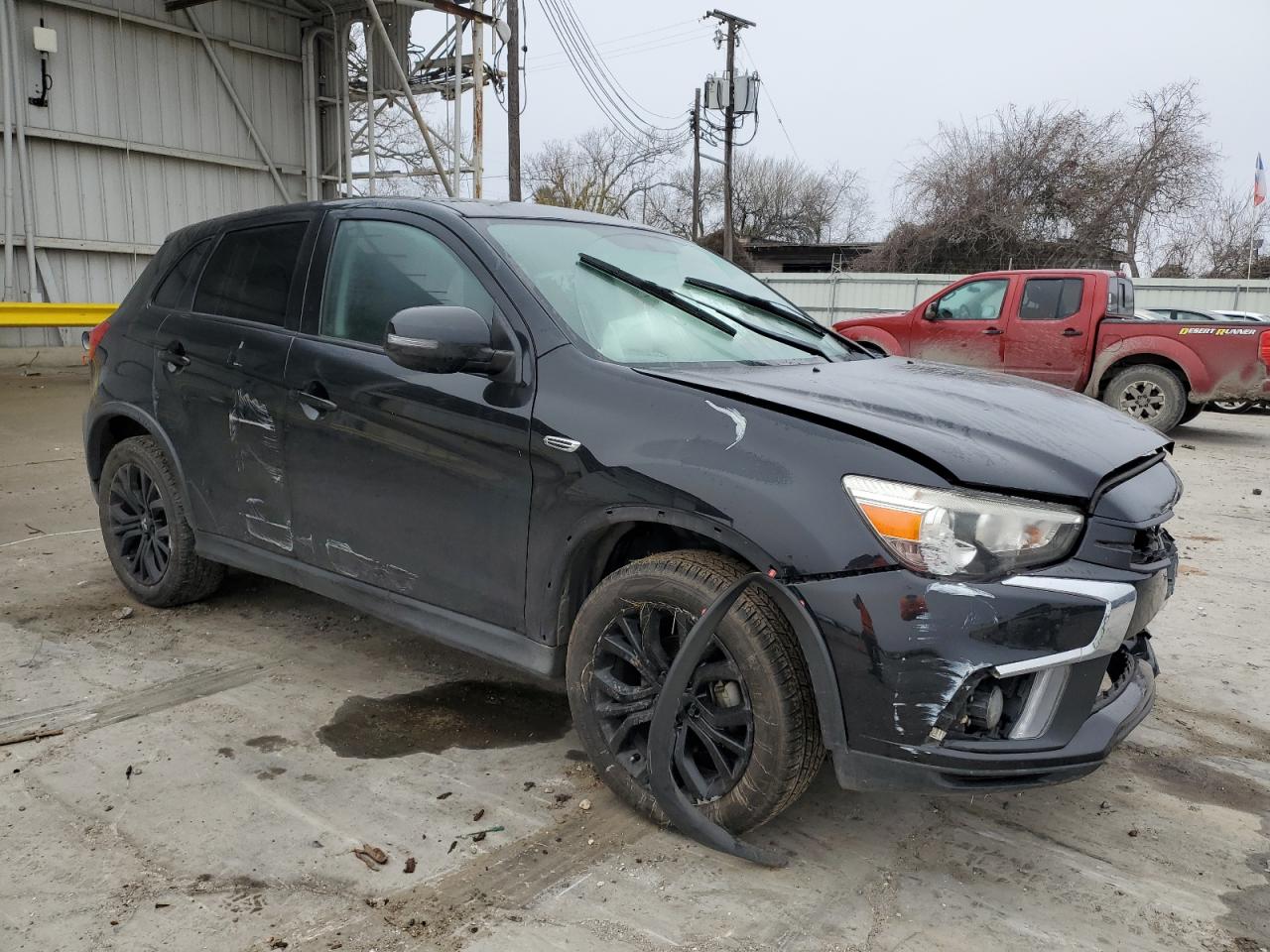 2018 Mitsubishi Outlander - Image 4