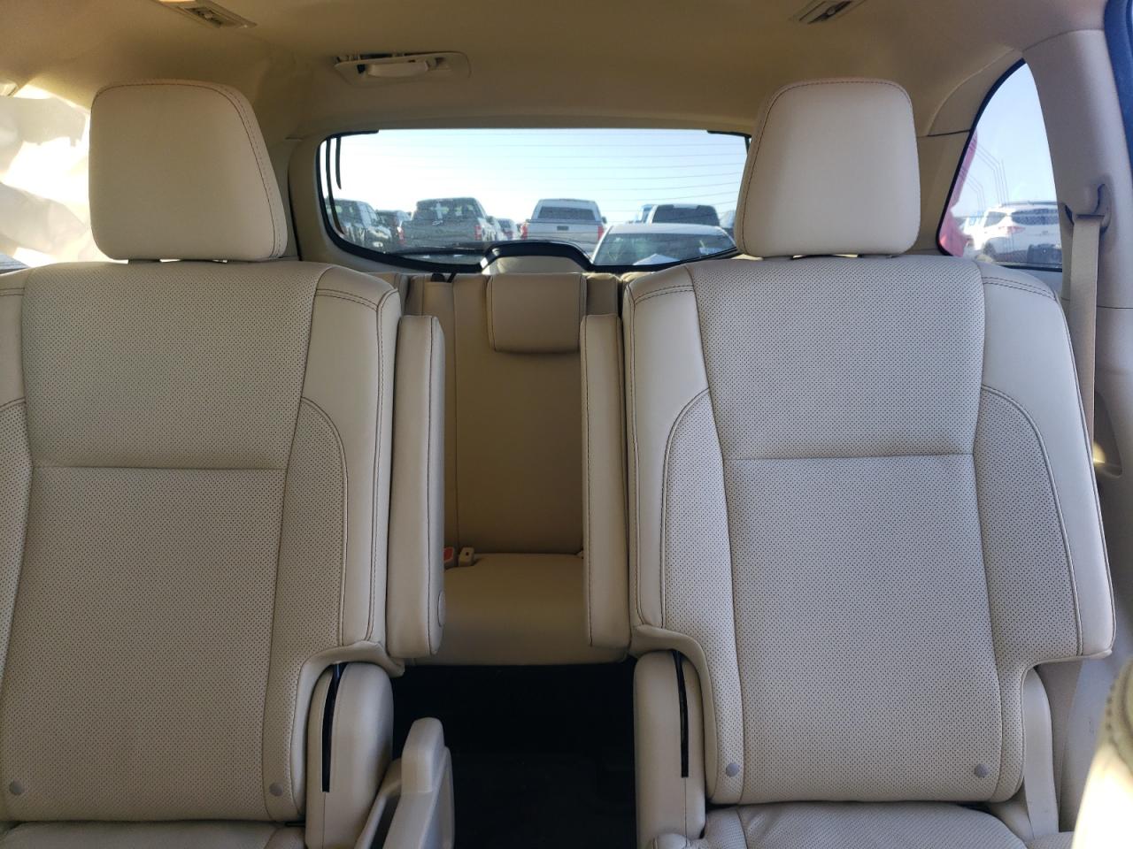 2016 Toyota Highlander - Image 10