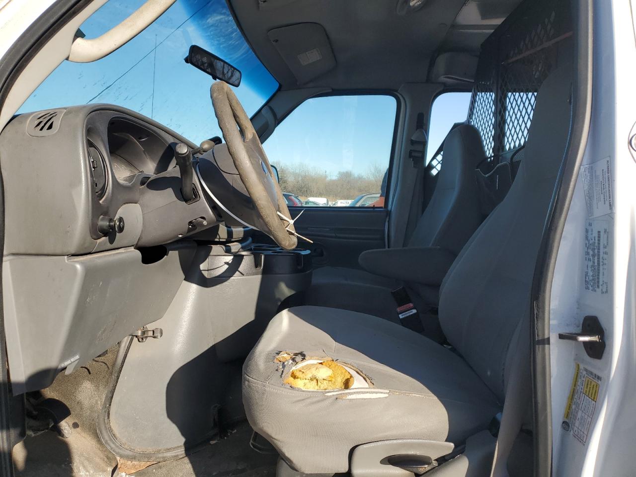 2006 Ford Econoline - Image 7