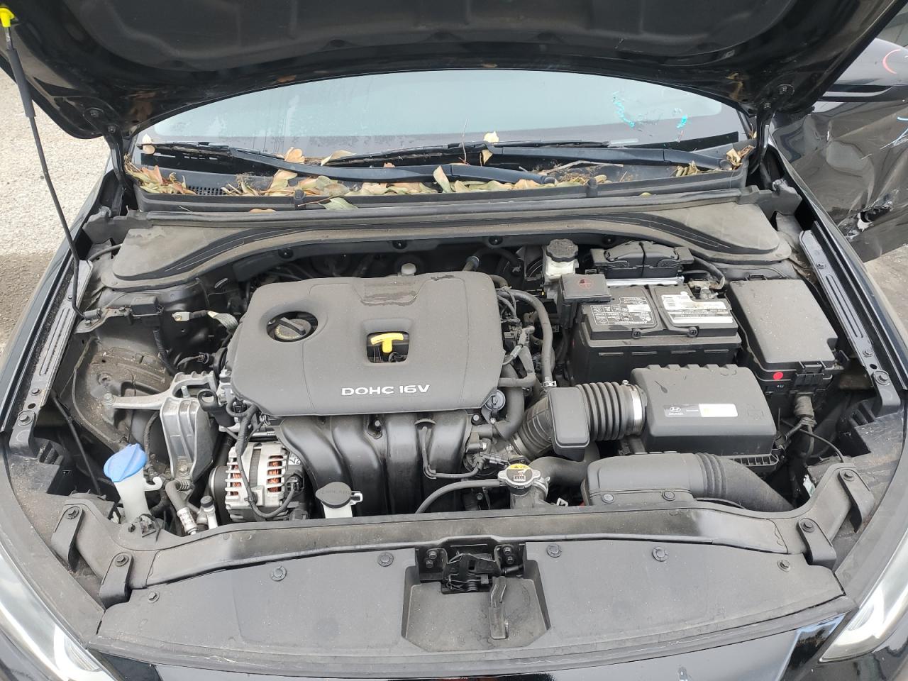 2018 Hyundai Elantra - Image 11