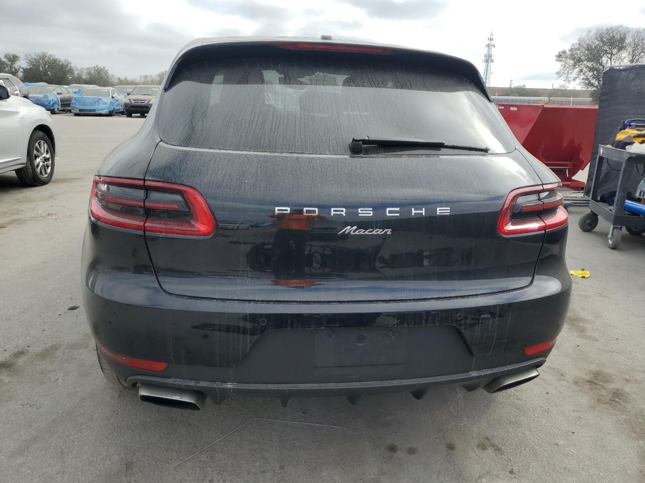 2018 Porsche Macan - Image 6