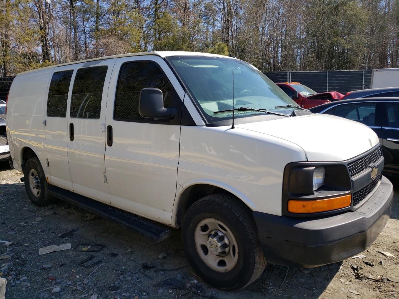 2013 Chevrolet Express - Image 4