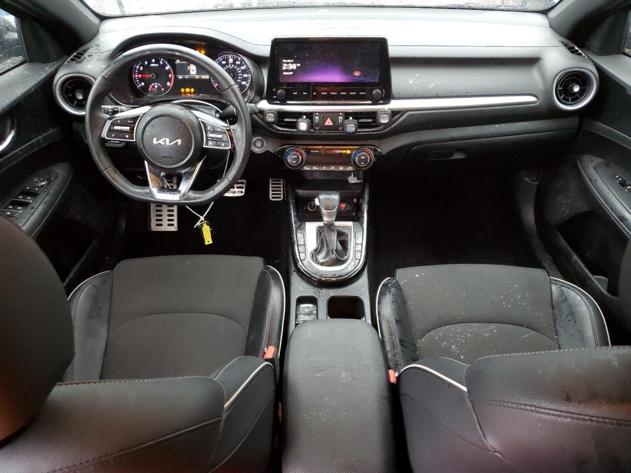 2024 Kia Forte - Image 8