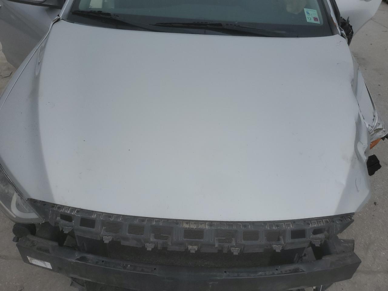 2017 Hyundai Elantra - Image 12