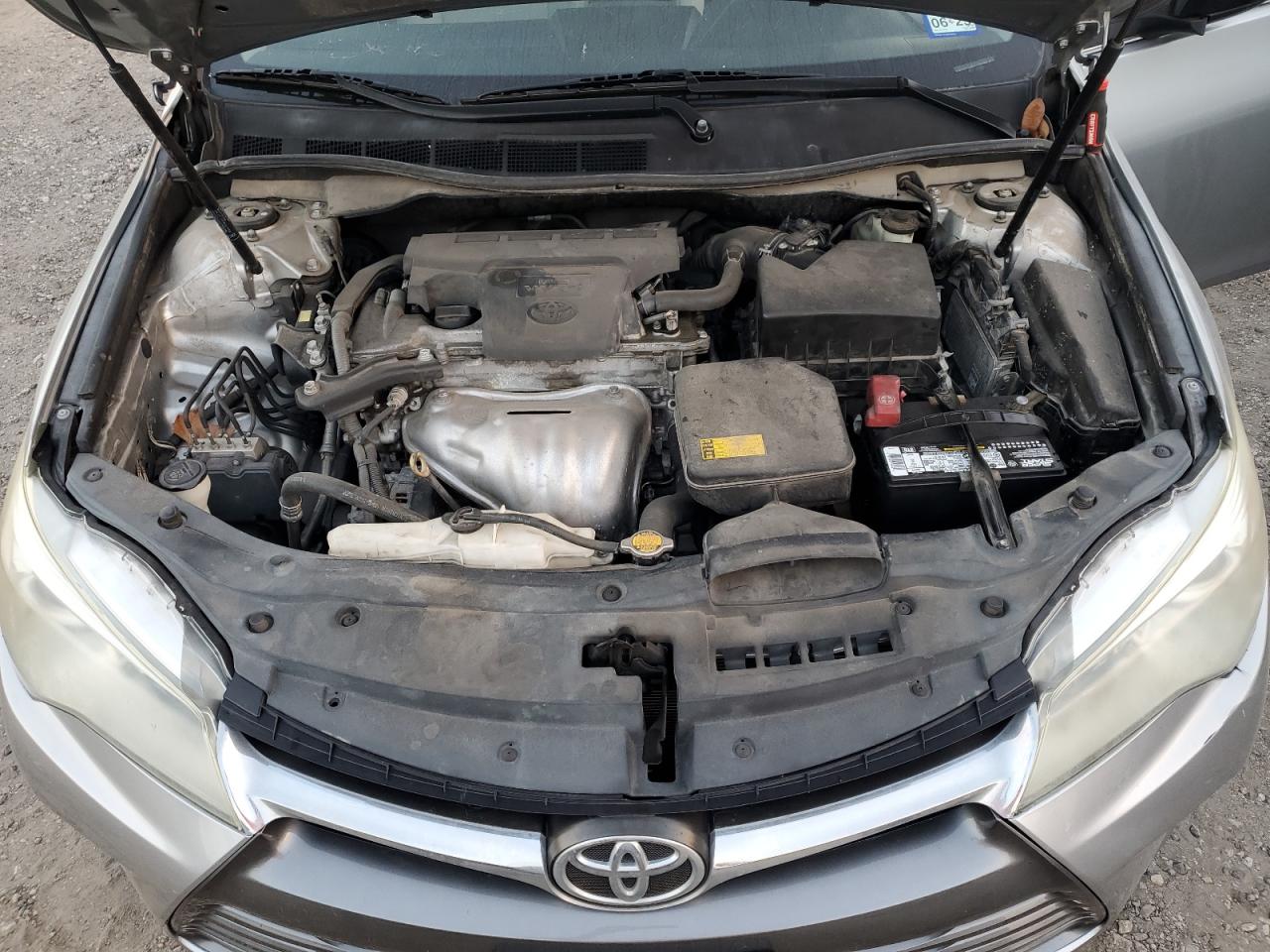 2015 Toyota Camry - Image 11