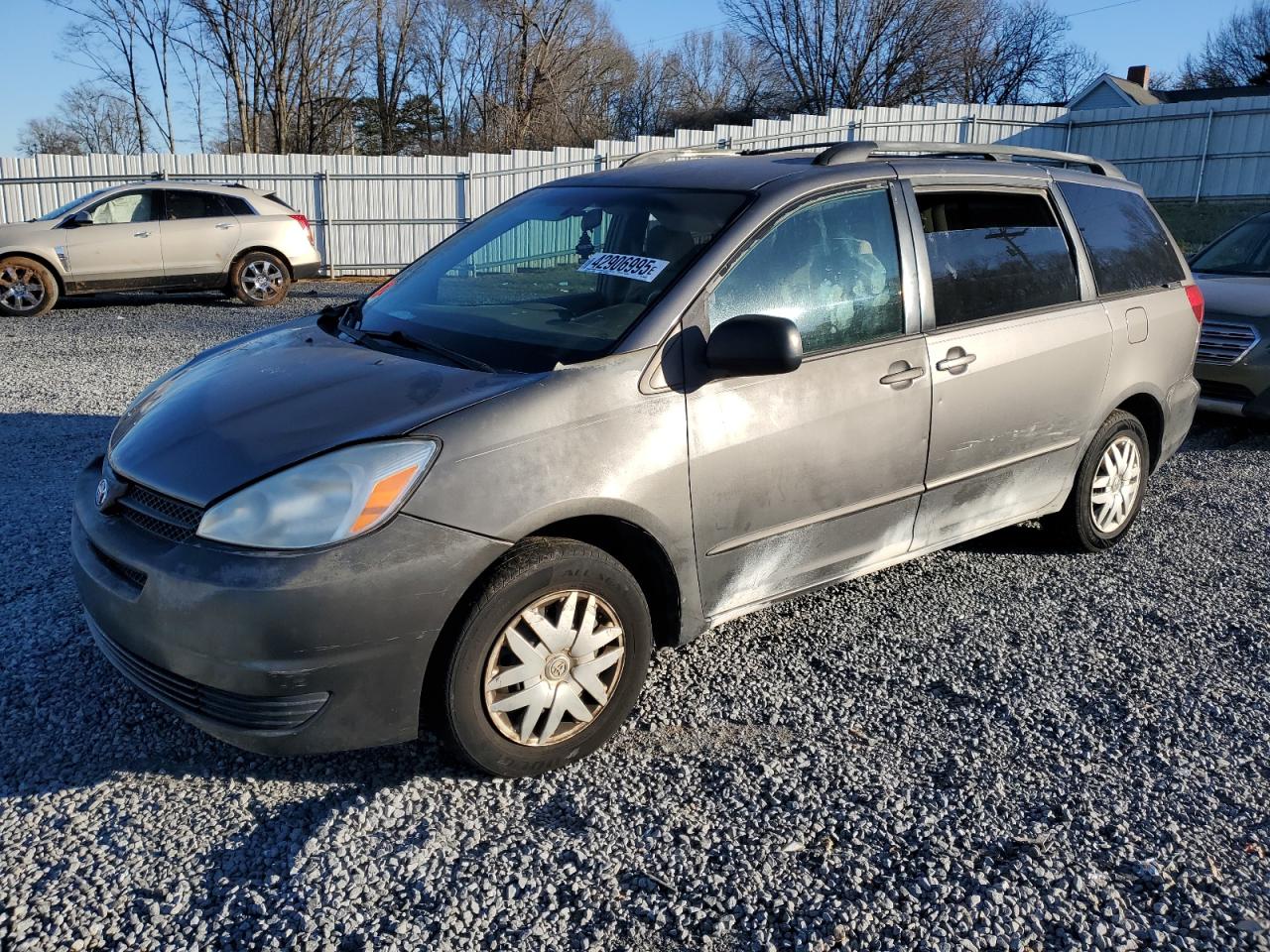 2005 Toyota Sienna - Image 1