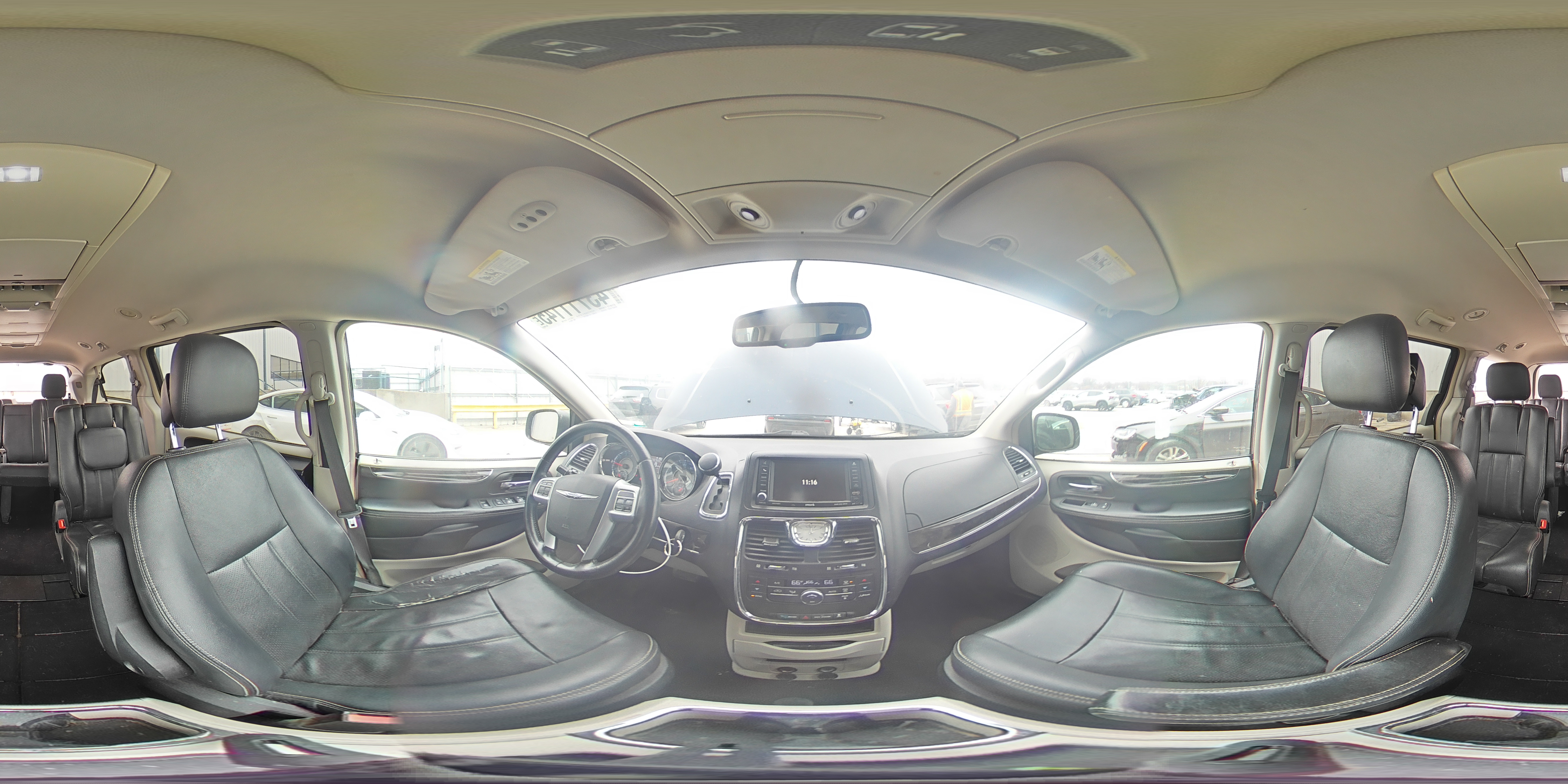 2012 Chrysler Town & Country - Image 15