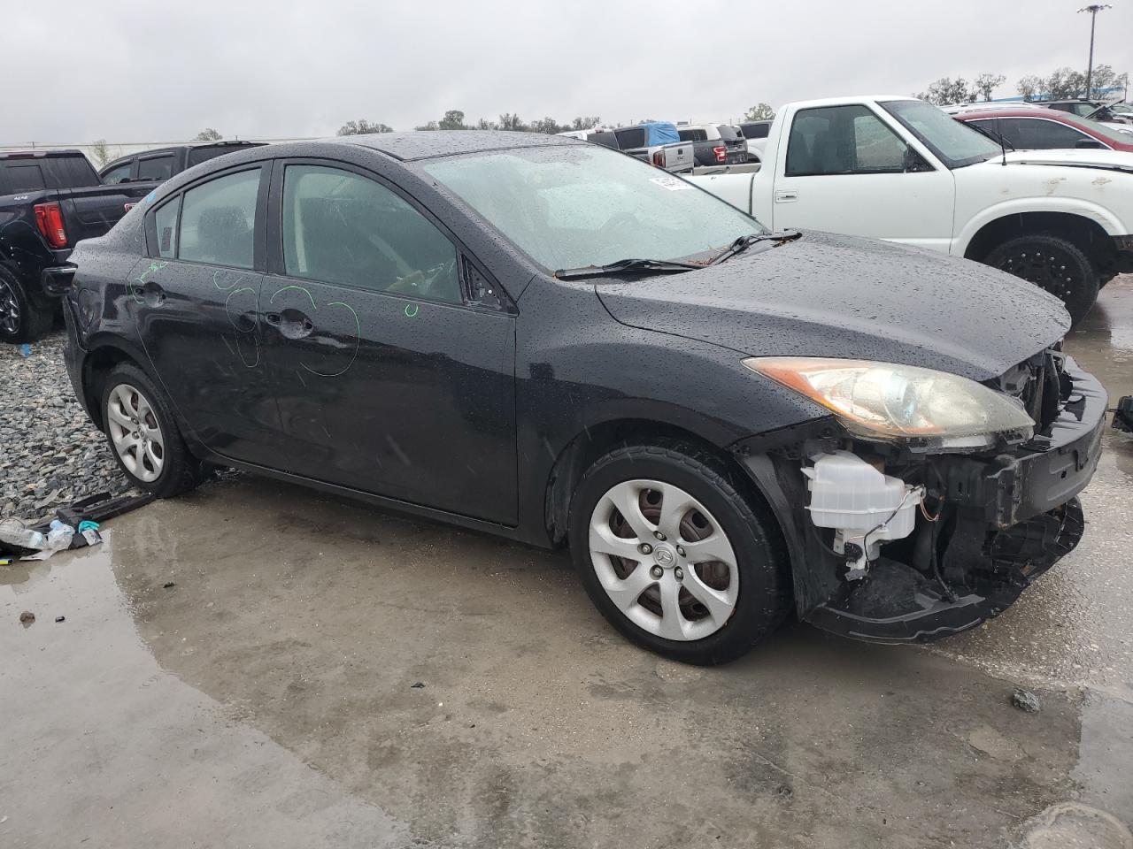 2013 Mazda 3 - Image 4
