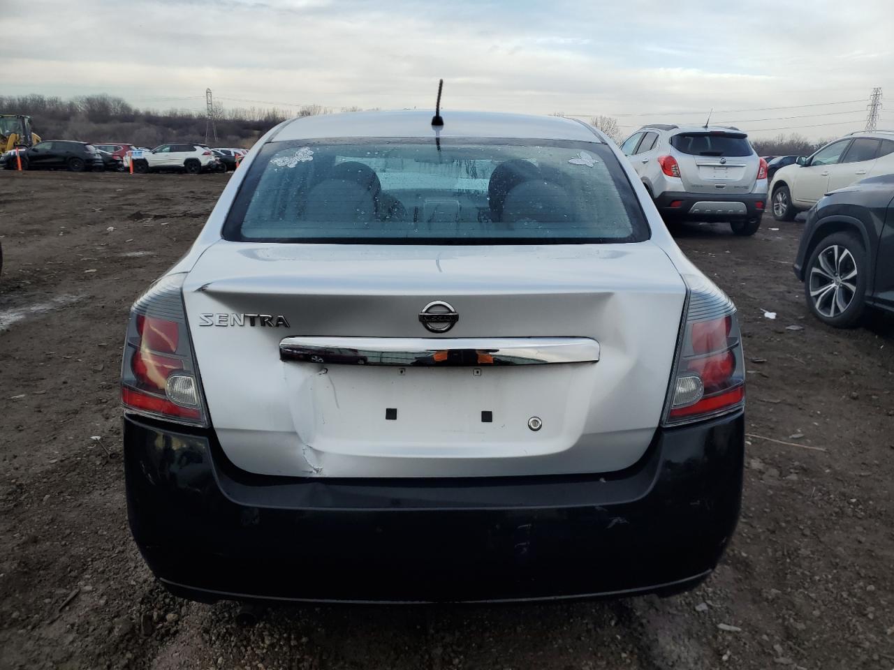 2012 Nissan Sentra - Image 6