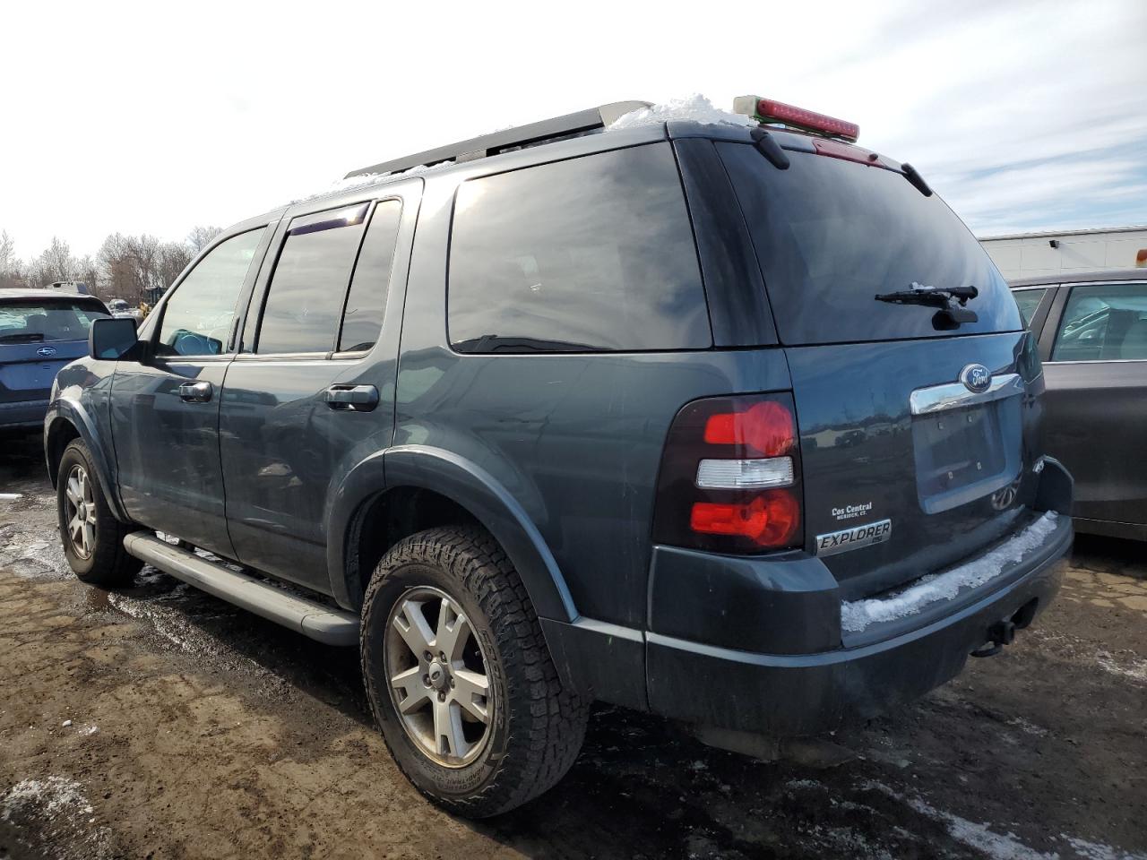 2010 Ford Explorer - Image 2