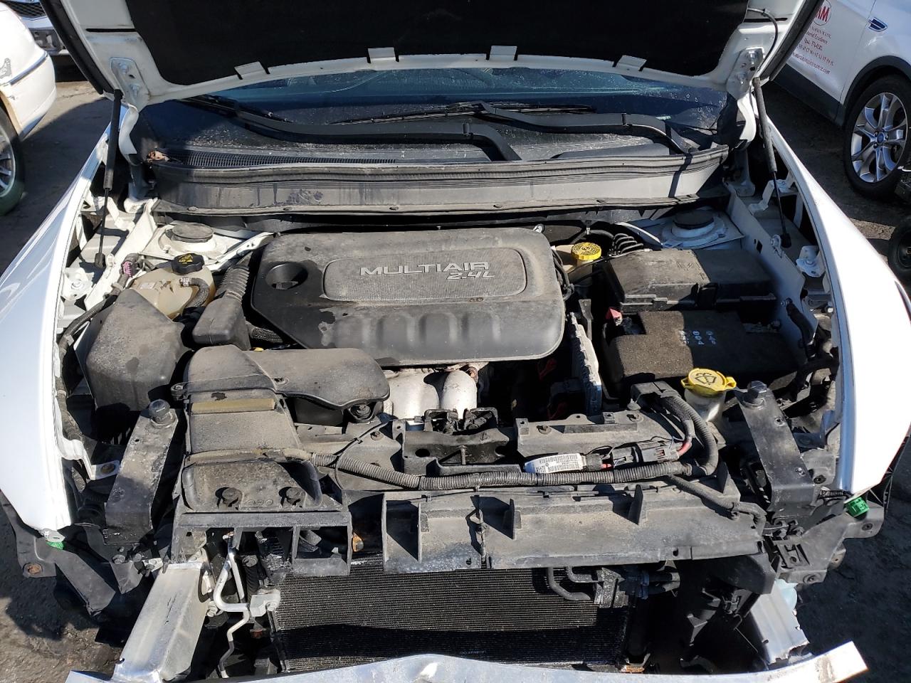 2015 Jeep Grand Cherokee - Image 12