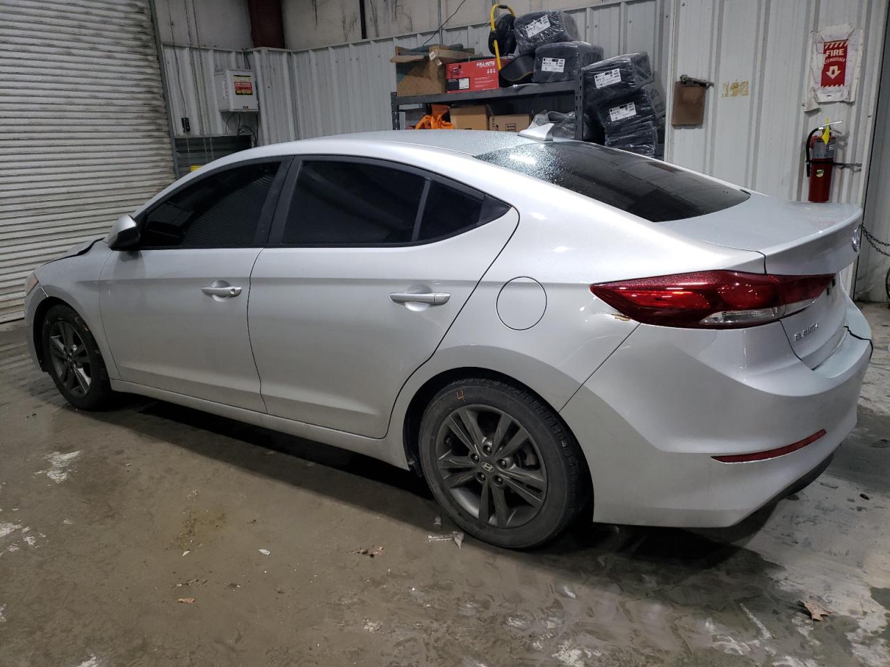 2018 Hyundai Elantra - Image 2