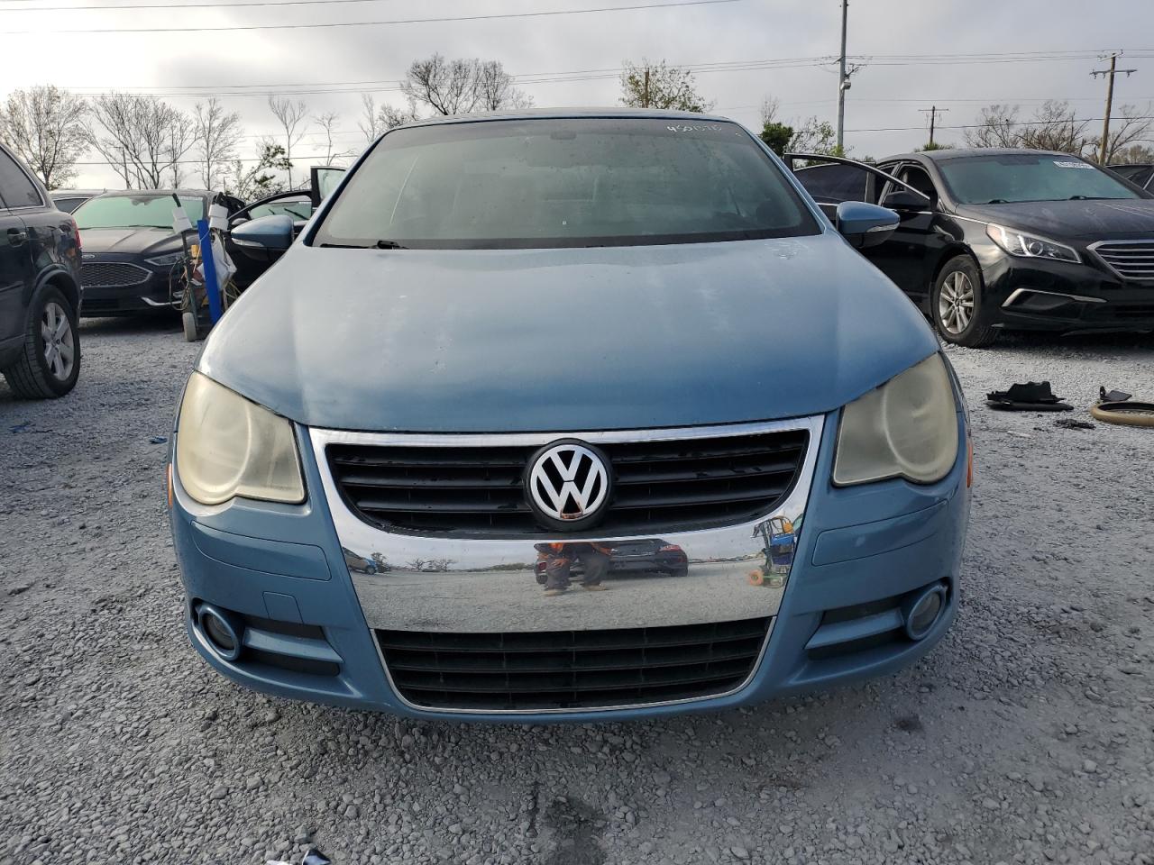 2009 Volkswagen Eos - Image 5