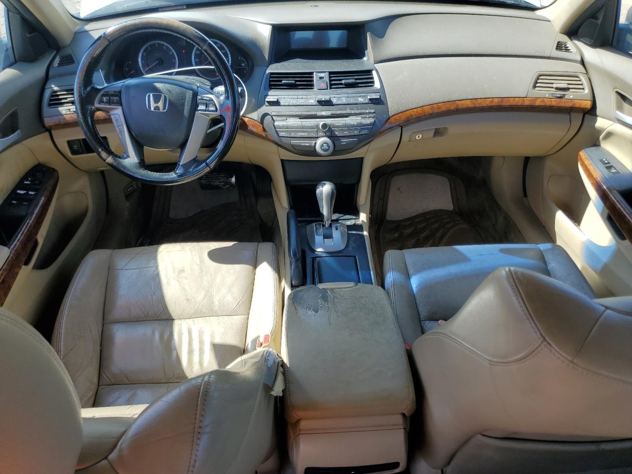 2010 Honda Accord - Image 8