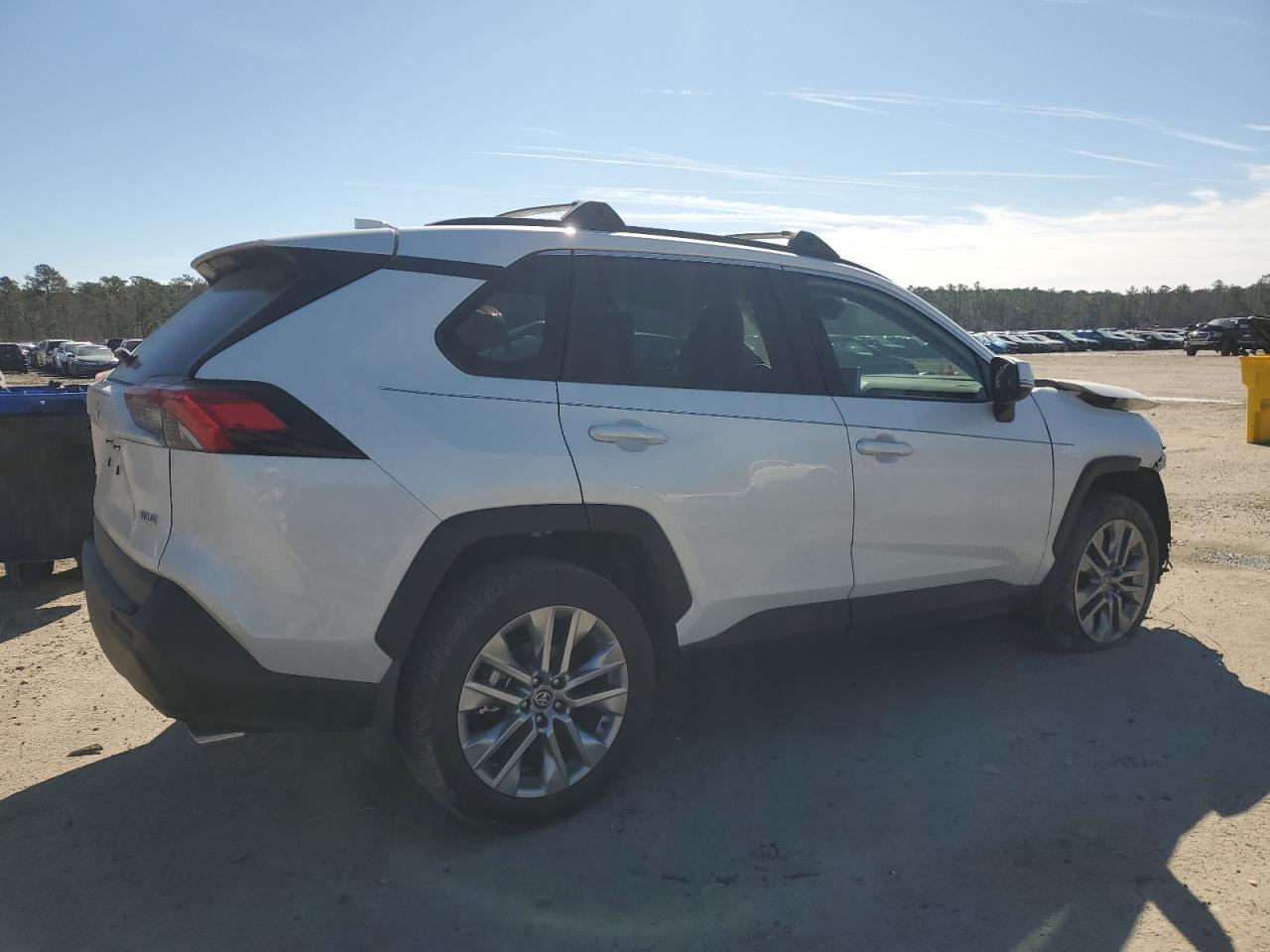 2024 Toyota RAV 4 - Image 3