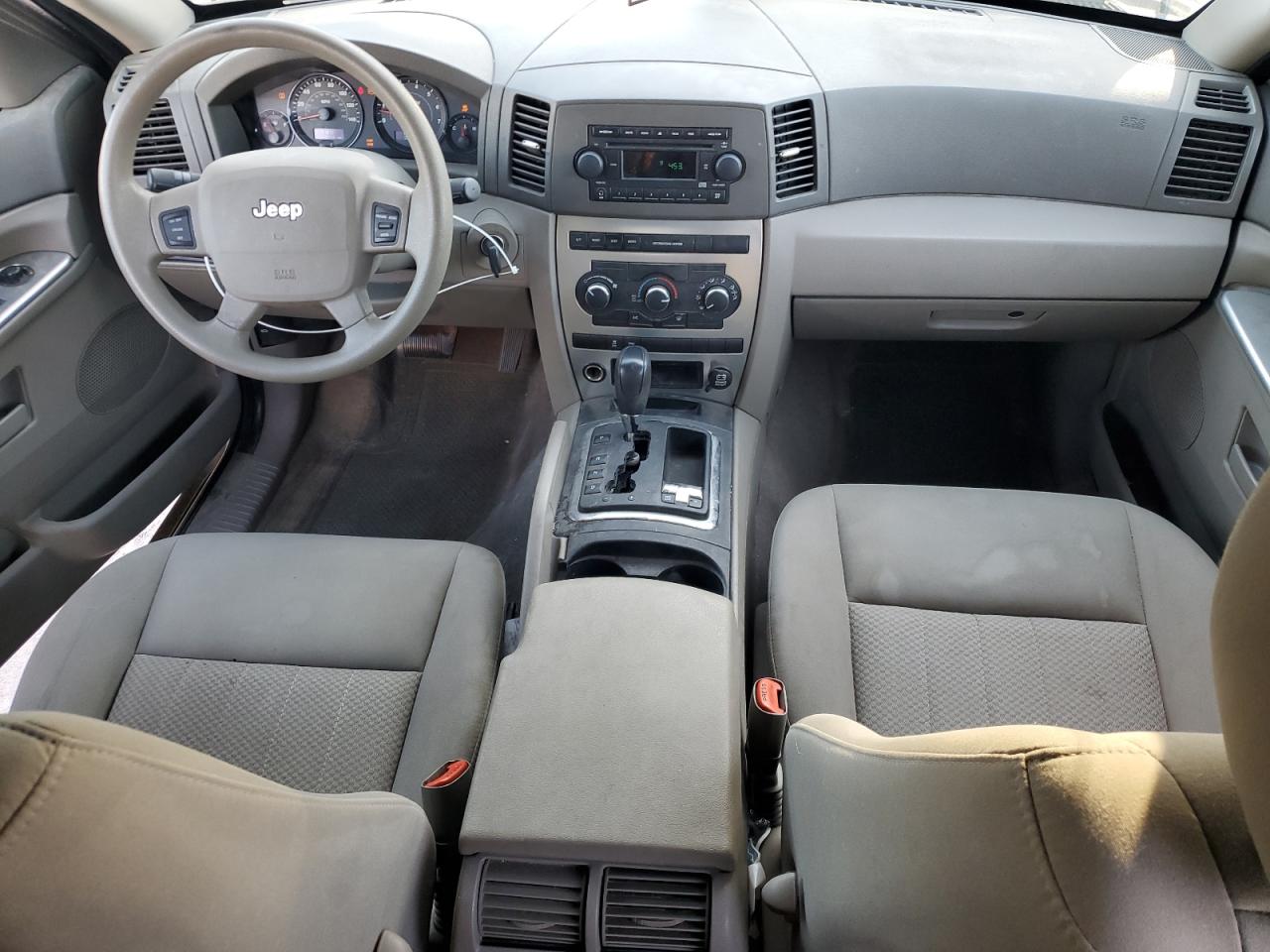 2006 Jeep Grand Cherokee - Image 8