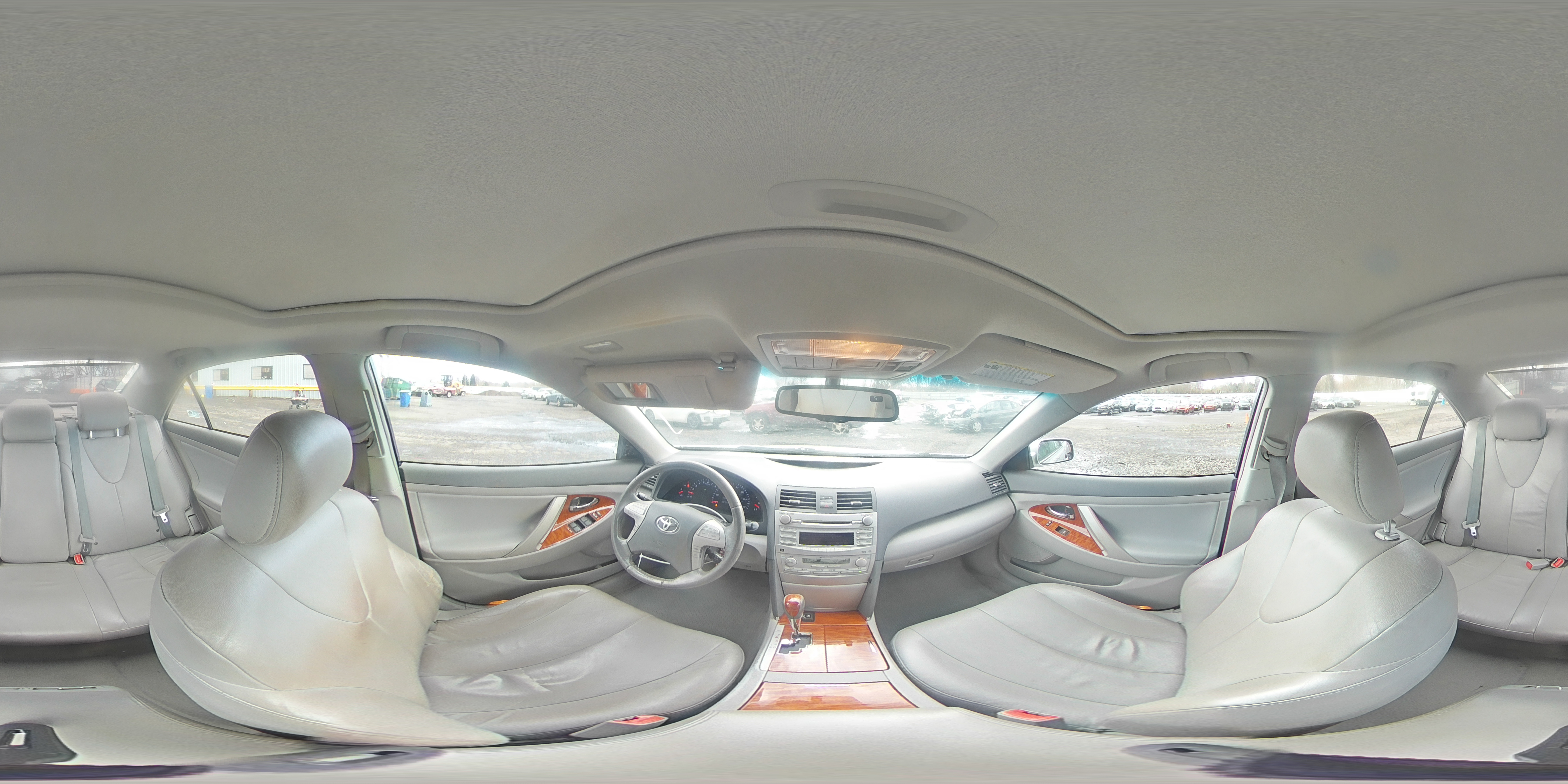 2011 Toyota Camry - Image 12