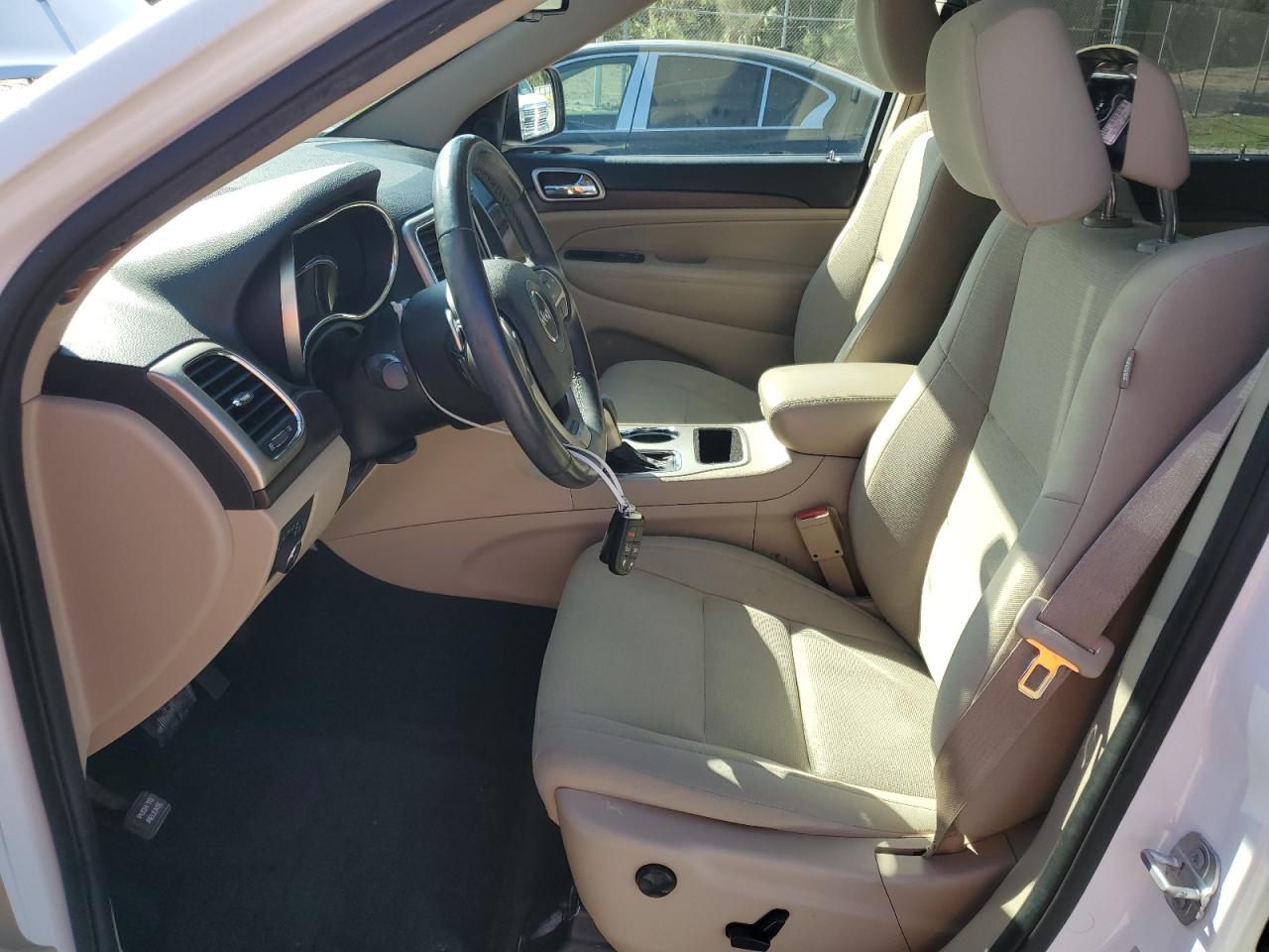 2016 Jeep Grand Cherokee - Image 7