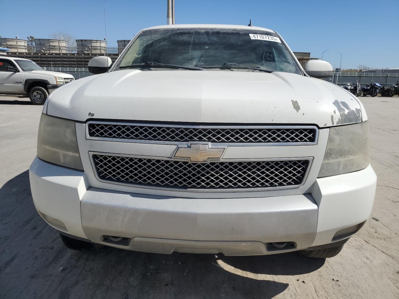 2009 Chevrolet Avalanche - Image 5