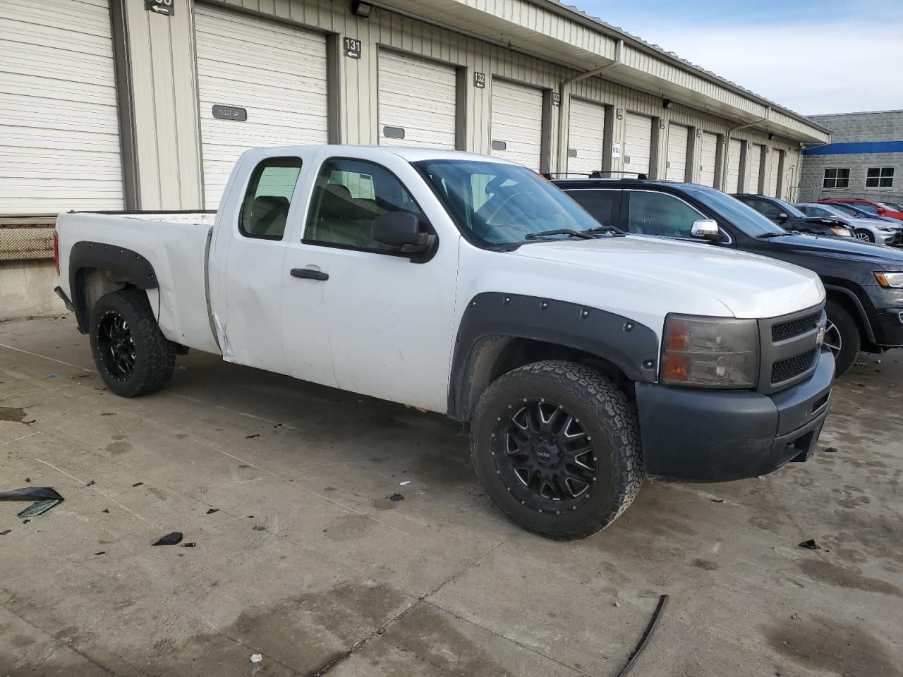 2009 Chevrolet Silverado - Image 4
