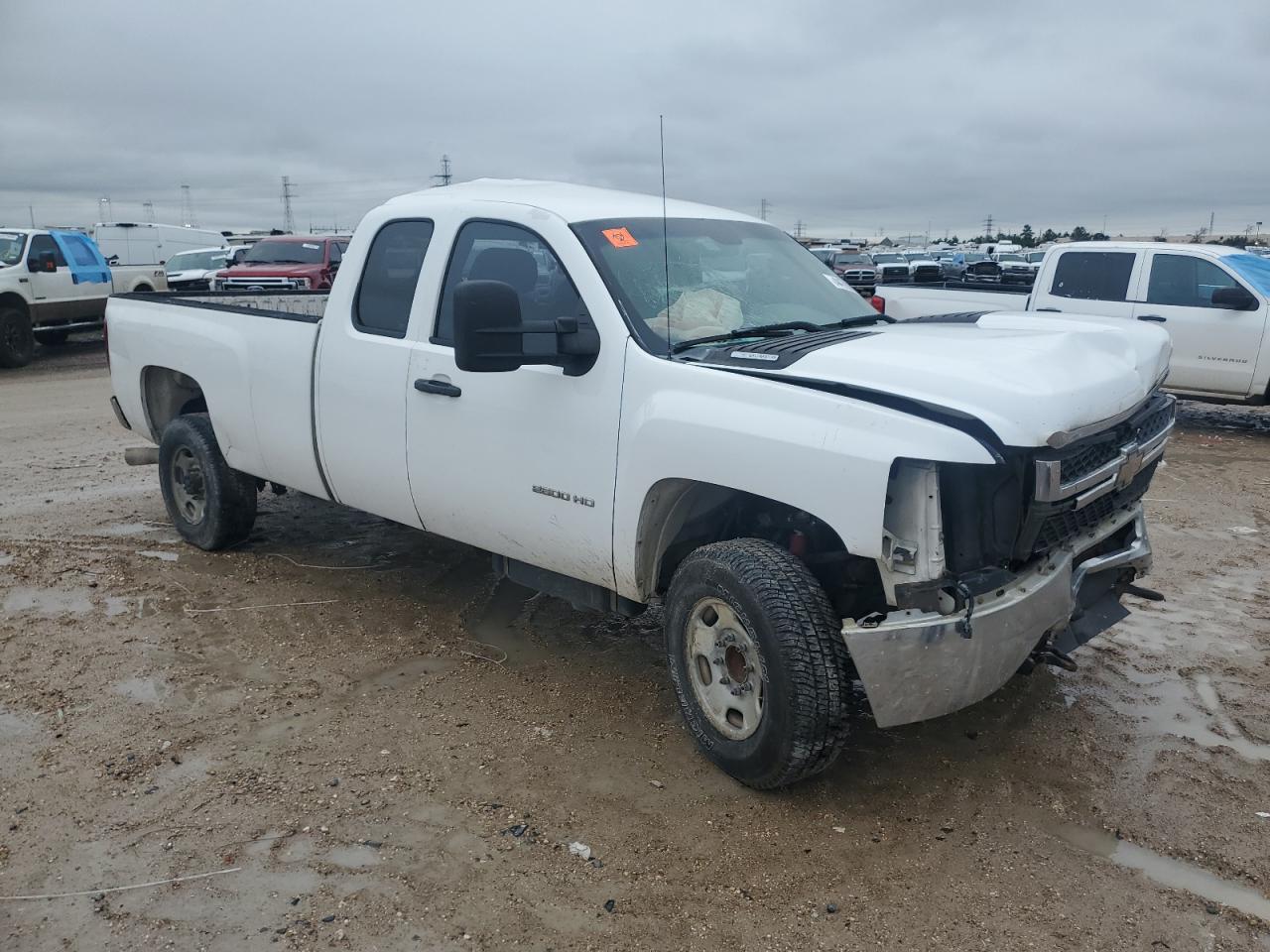 2011 Chevrolet Silverado - Image 4