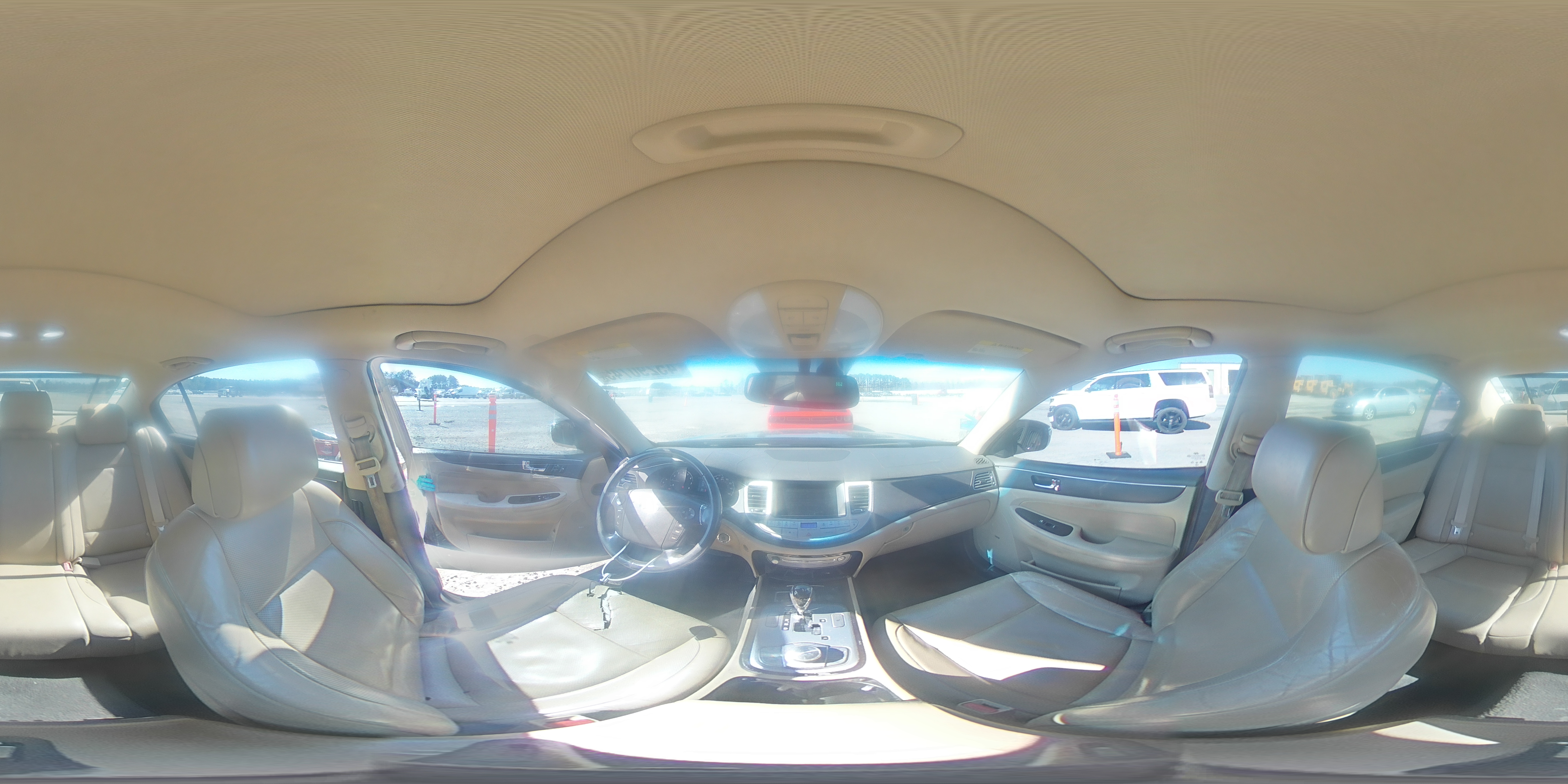 2010 Hyundai Genesis - Image 13