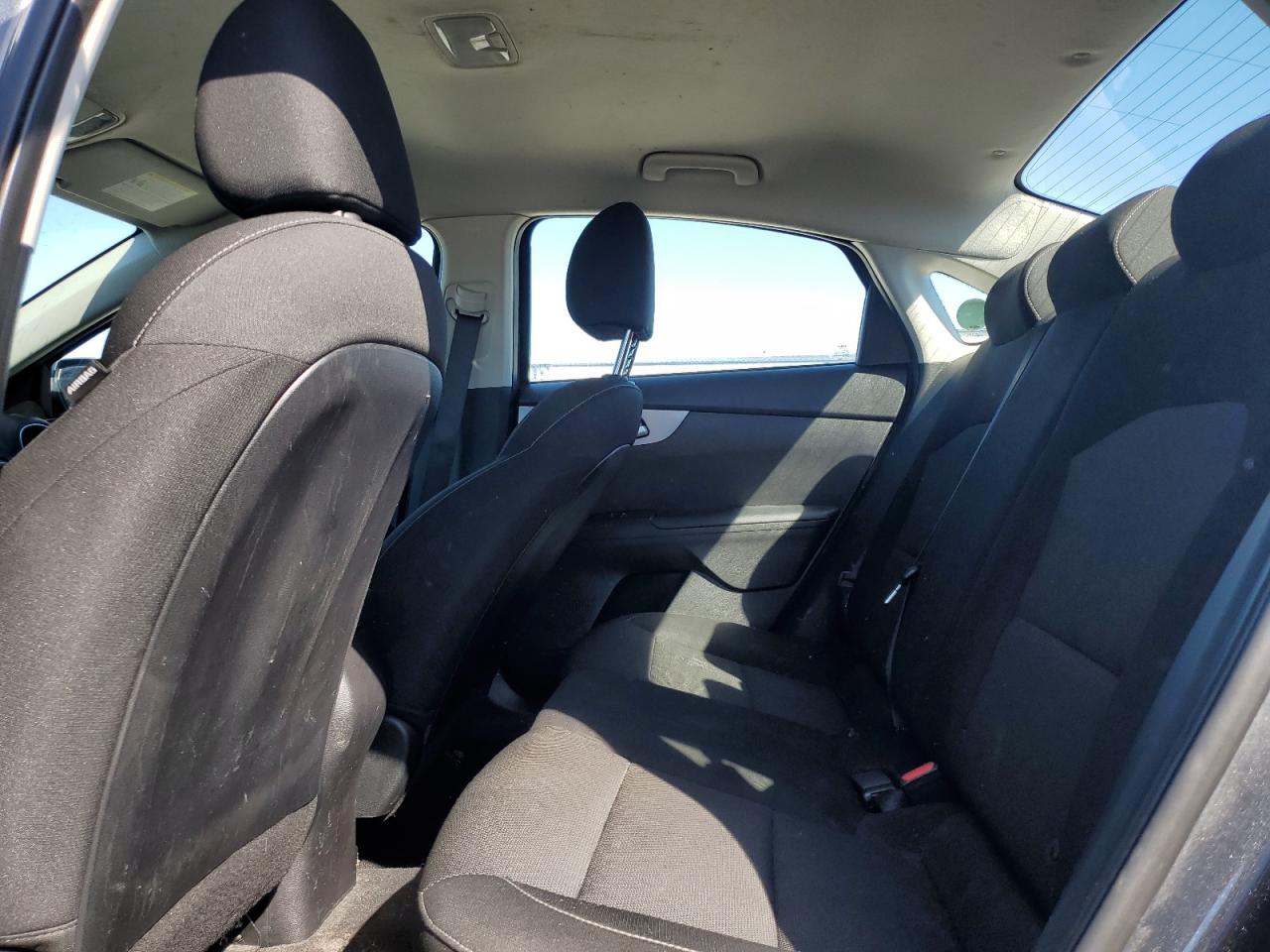 2023 Kia Forte - Image 10