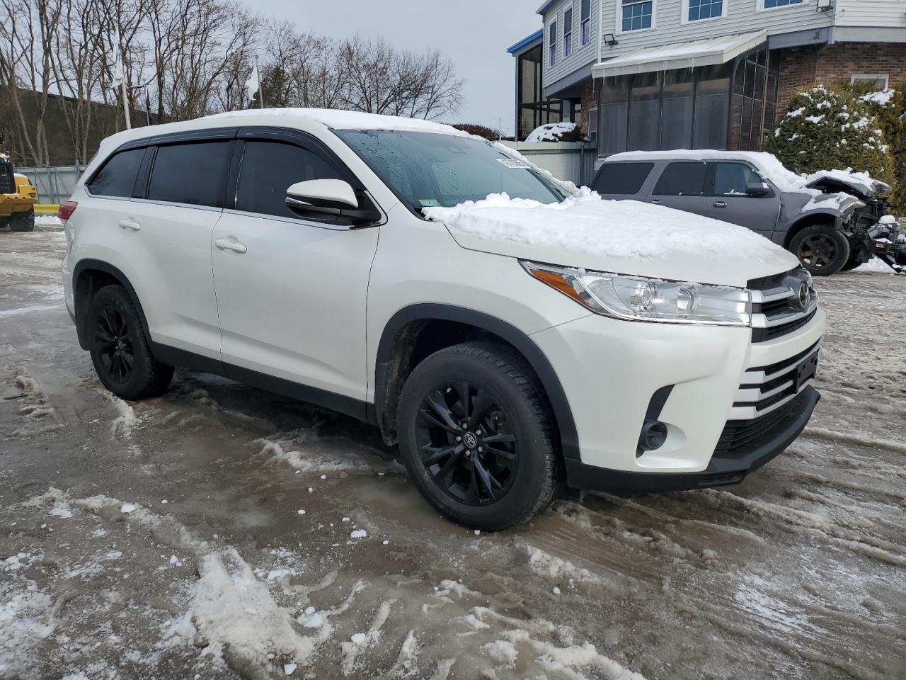 2019 Toyota Highlander - Image 4