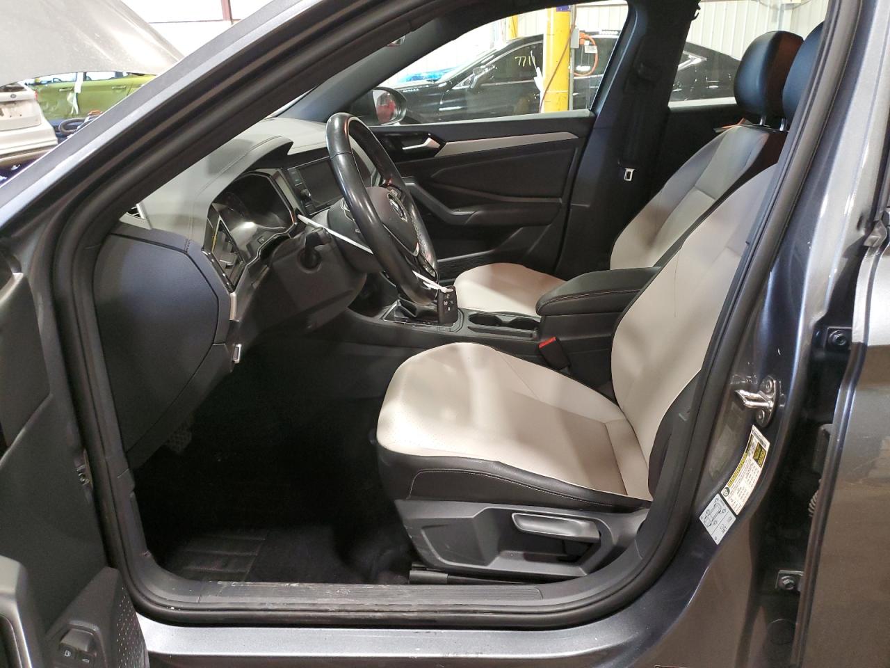 2021 Volkswagen Jetta - Image 7