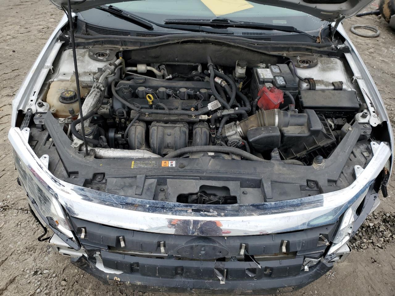 2012 Ford Fusion - Image 12
