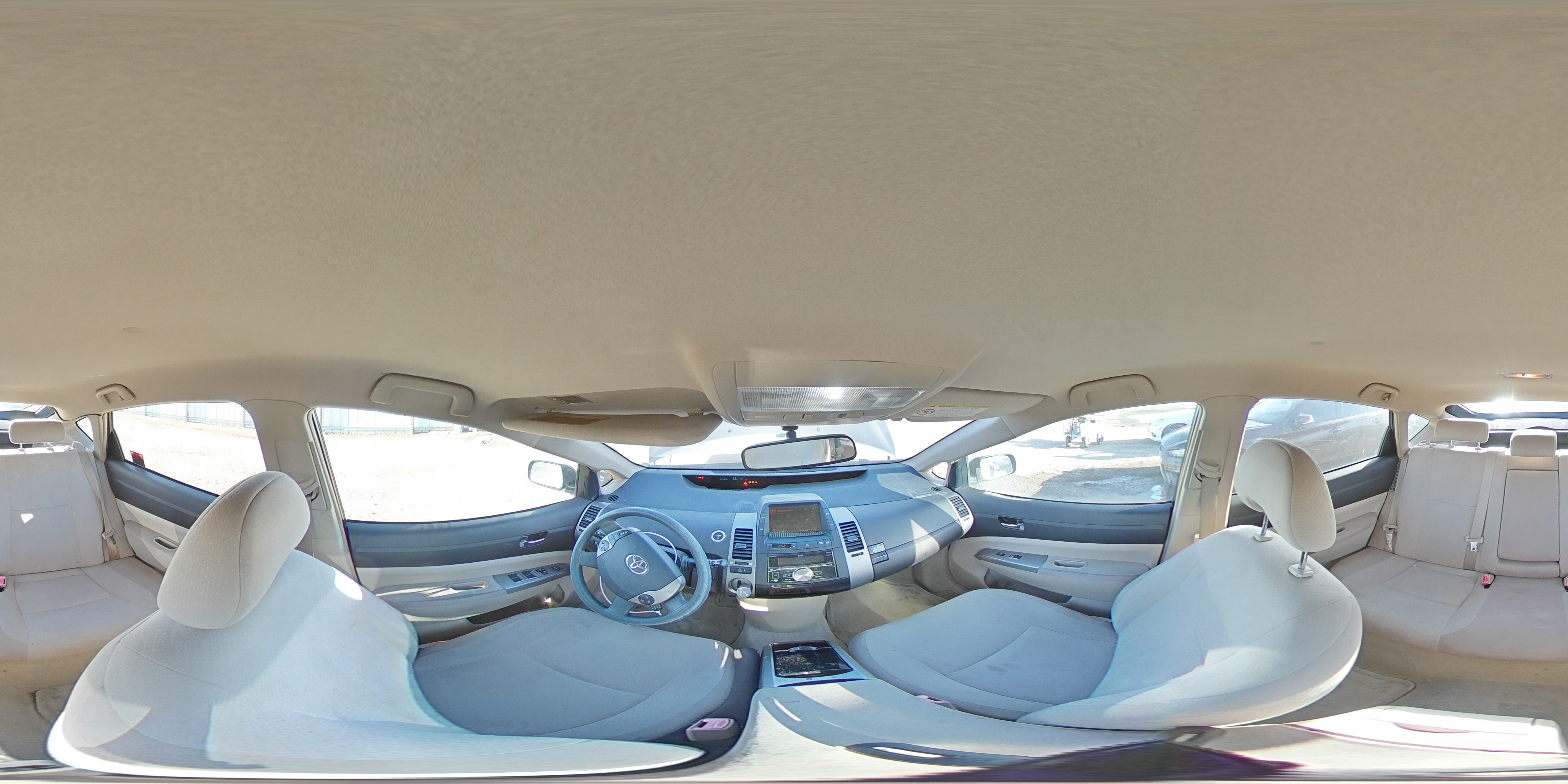 2005 Toyota Prius - Image 12