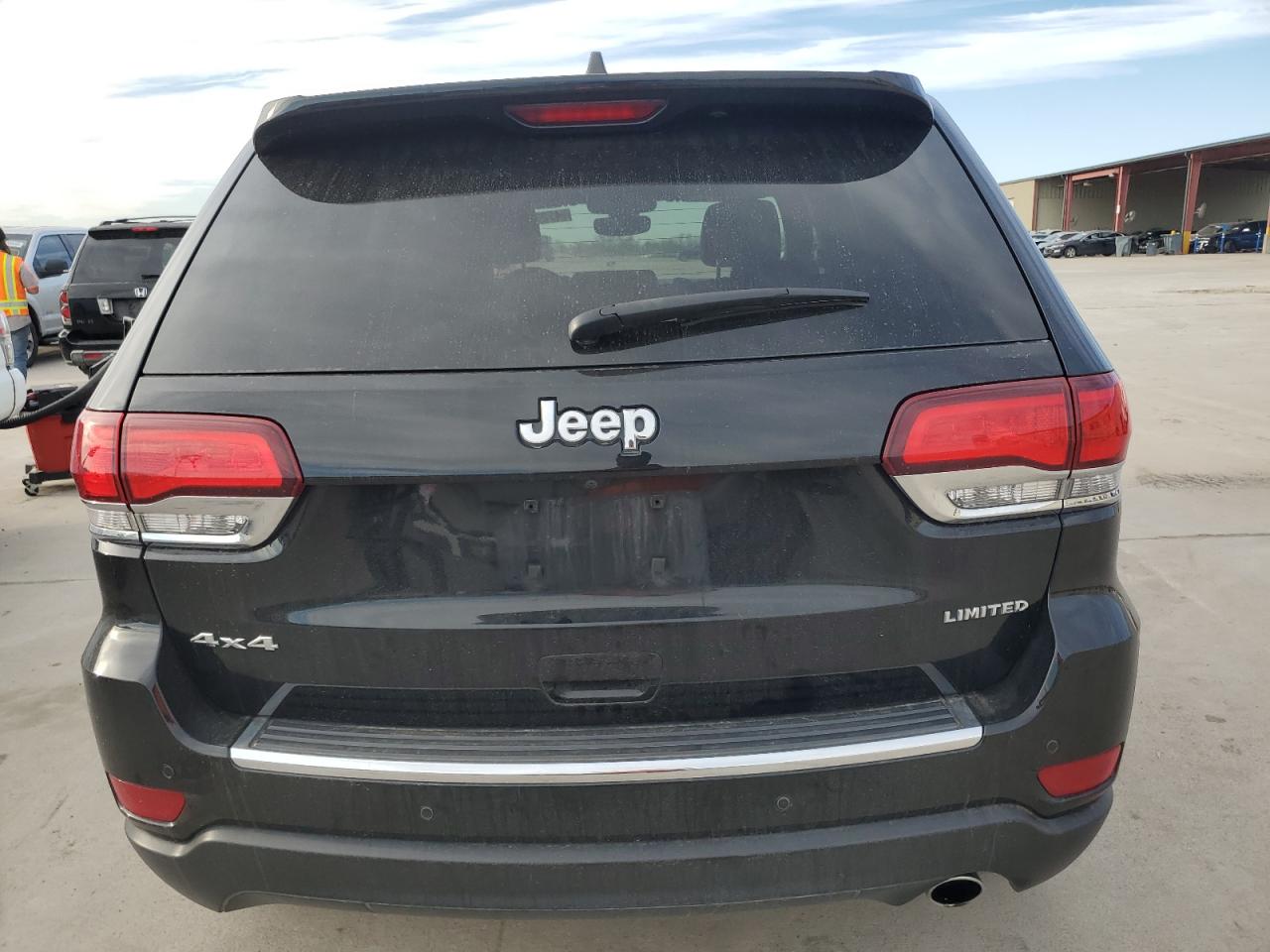 2020 Jeep Grand Cherokee - Image 6