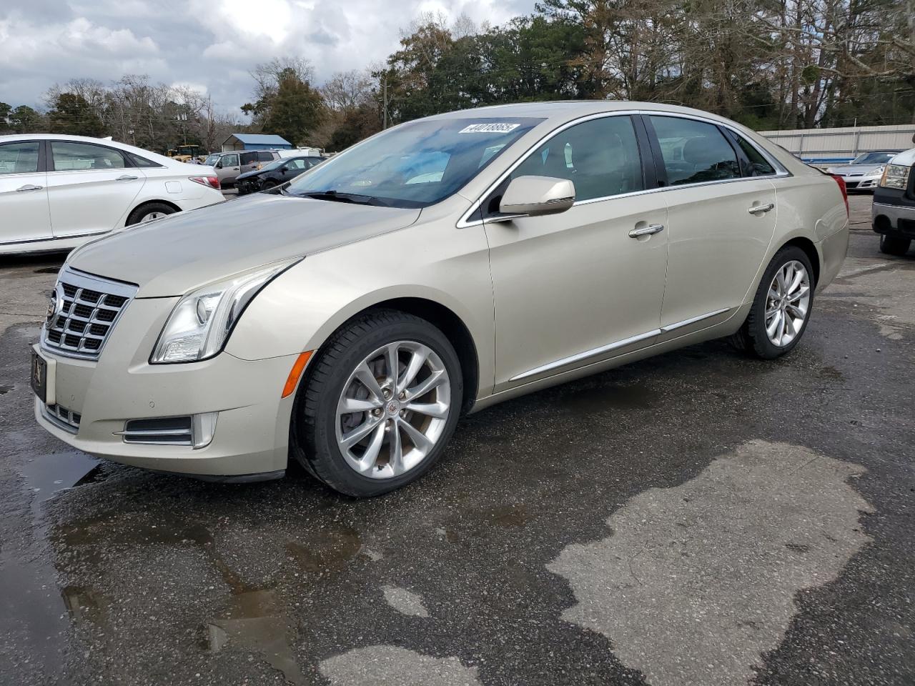 2013 Cadillac XTS - Image 1