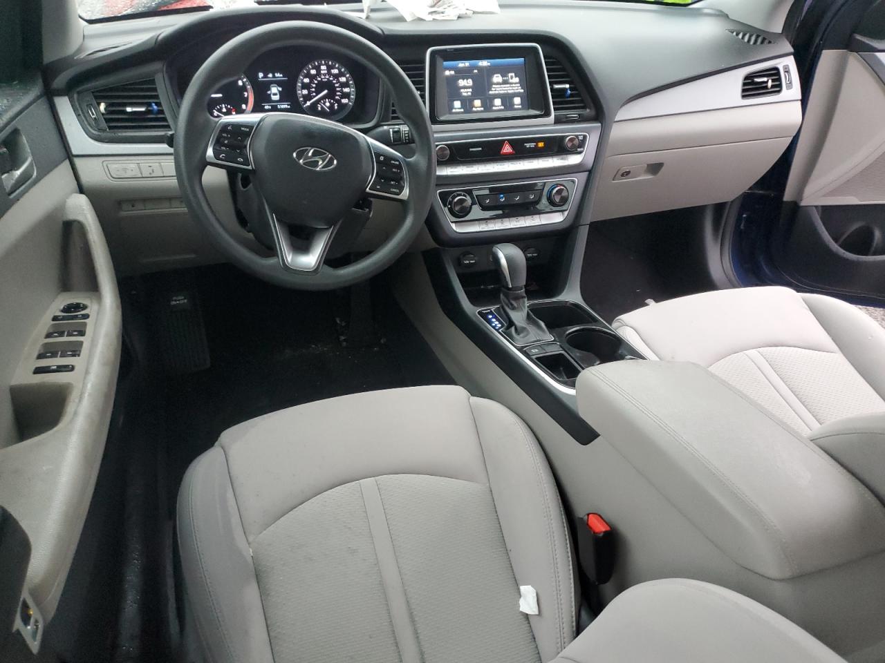 2018 Hyundai Sonata - Image 8