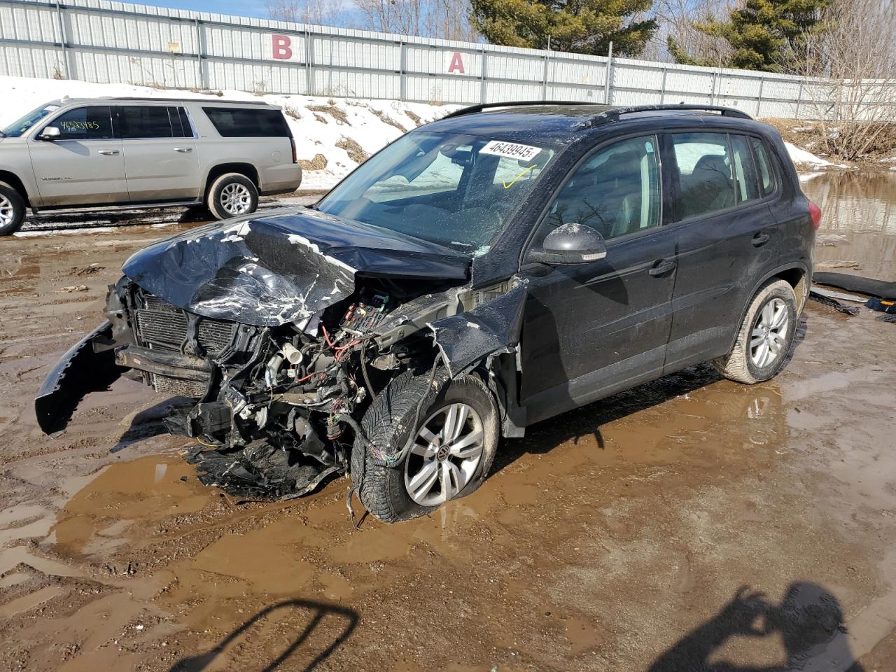 2017 Volkswagen Tiguan - Image 1