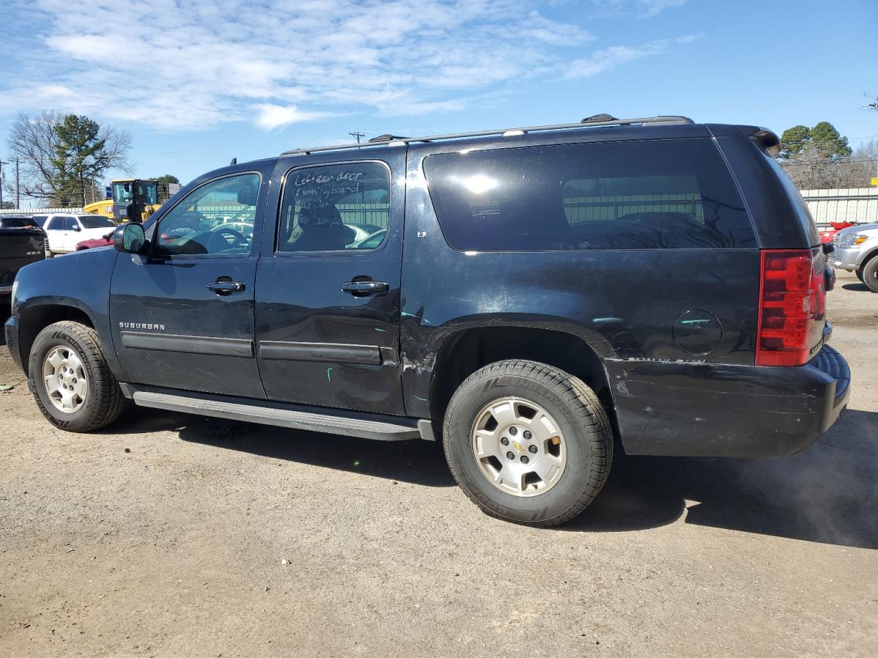 2014 Chevrolet Suburban - Image 2