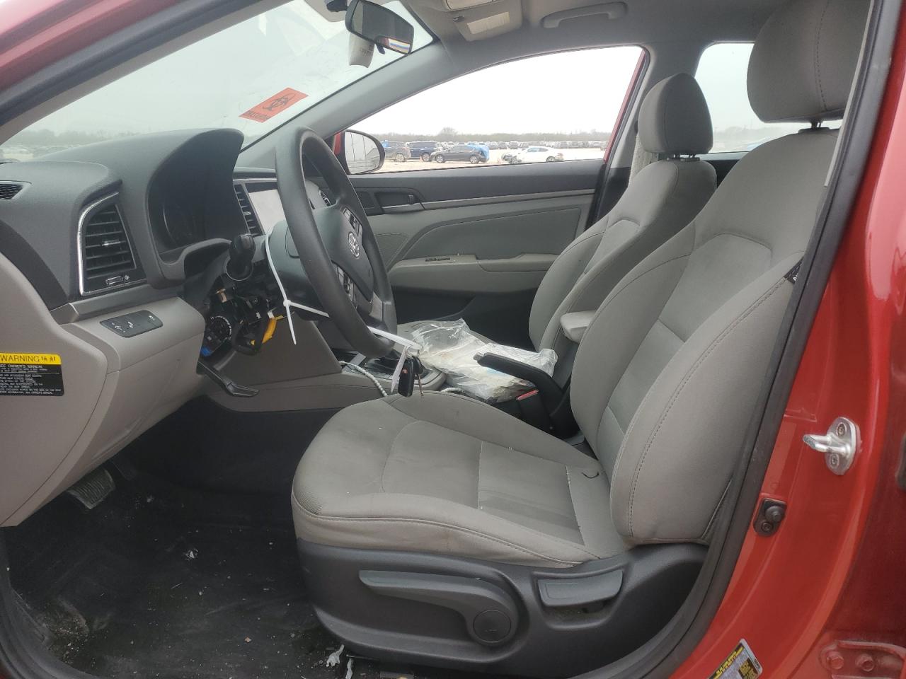 2018 Hyundai Elantra - Image 7