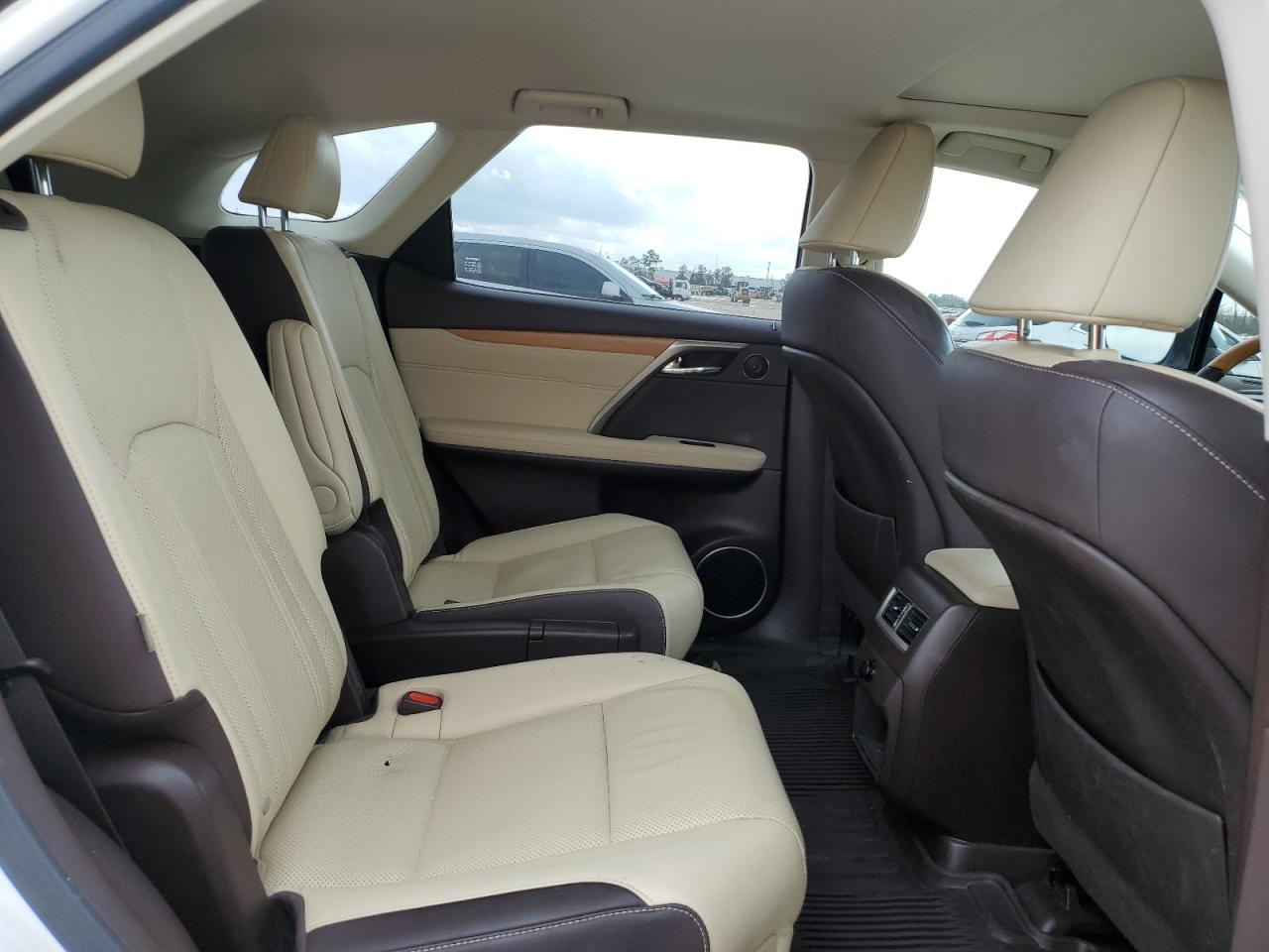 2018 Lexus RX - Image 11