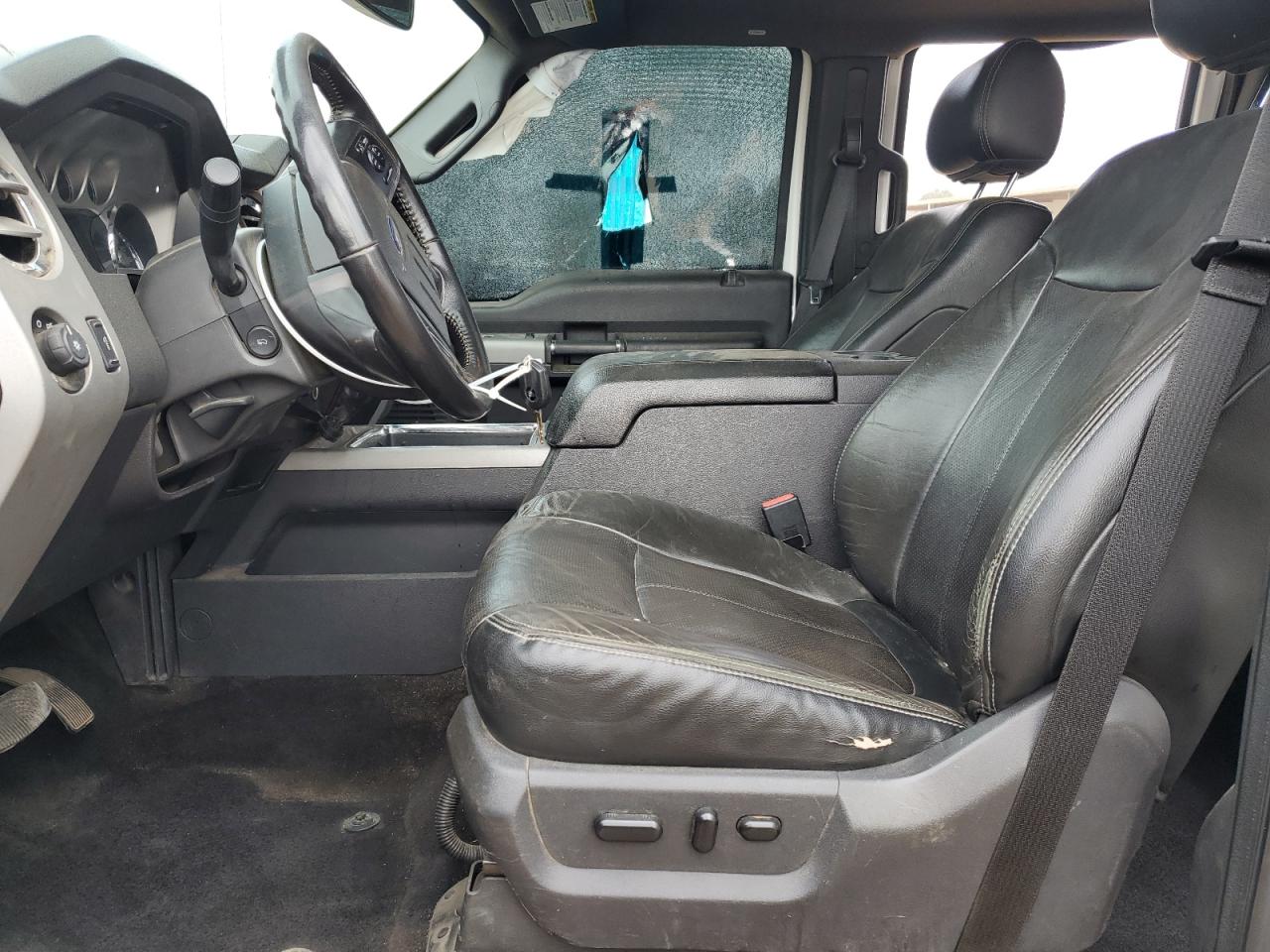 2015 Ford F350 - Image 7