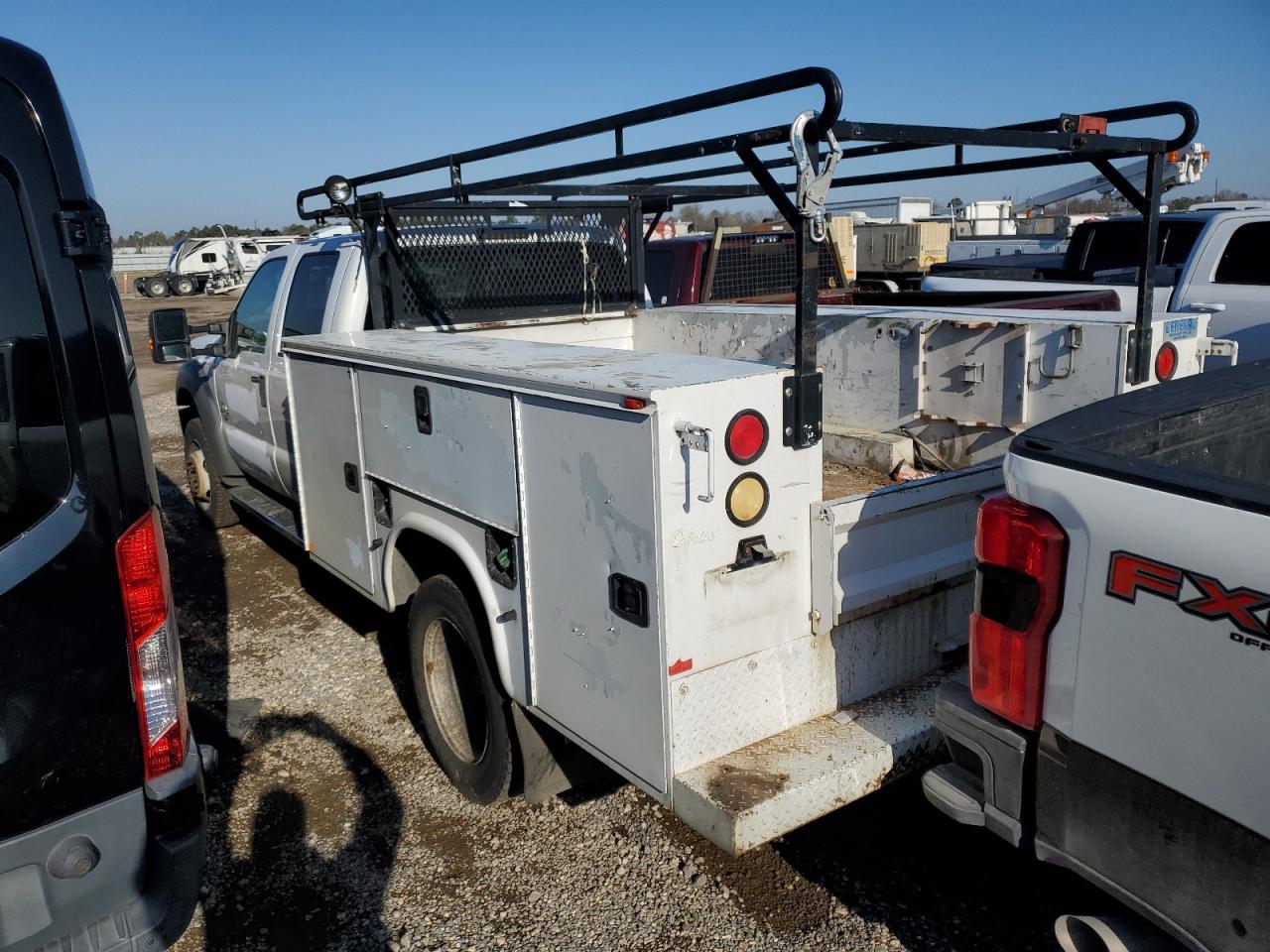 2016 Ford F450 - Image 2