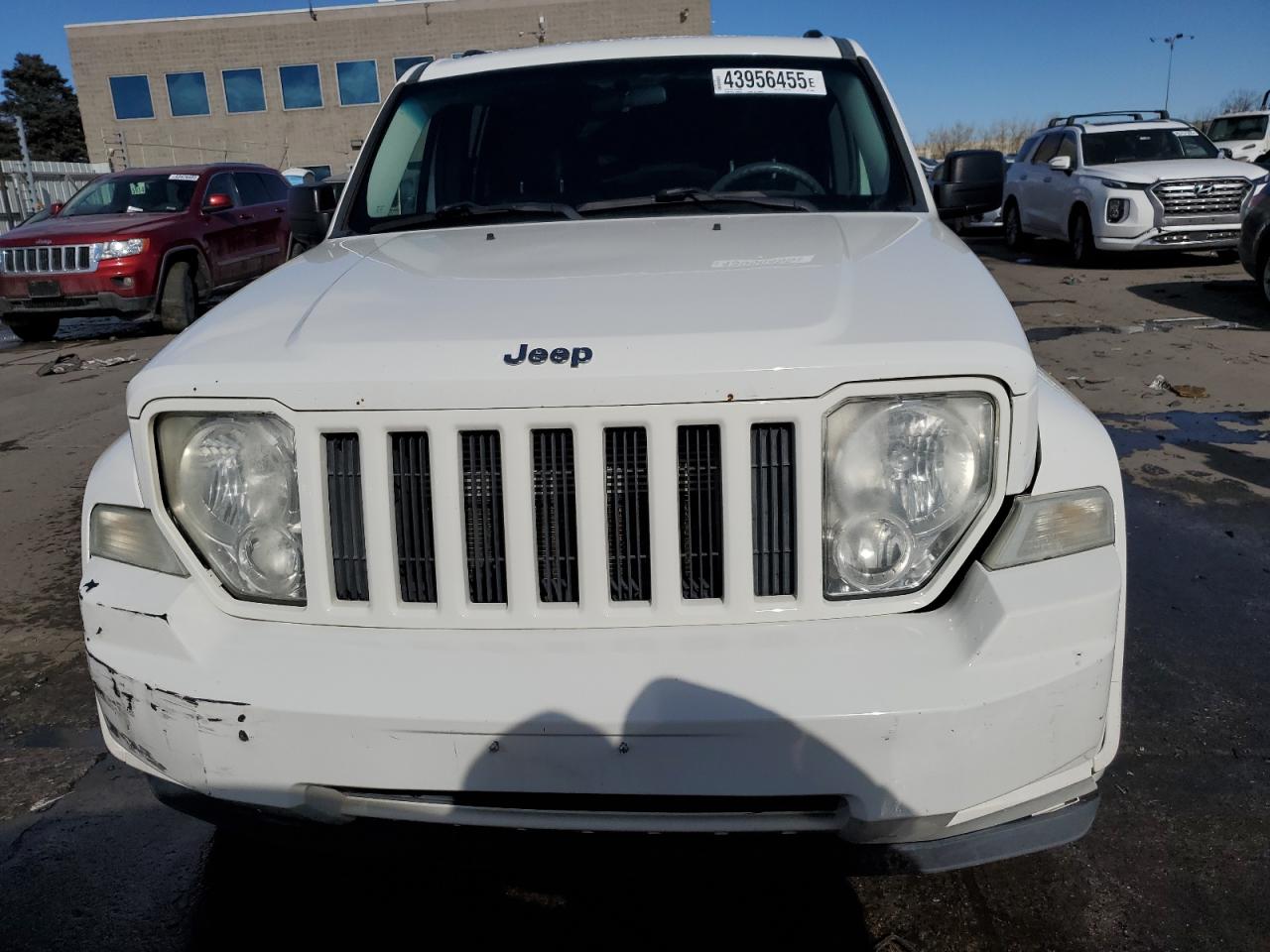2010 Jeep Liberty (North America) - Image 5