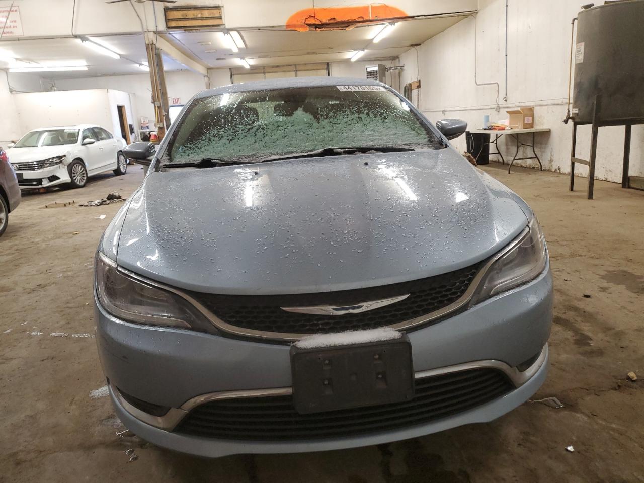 2015 Chrysler 200 - Image 5