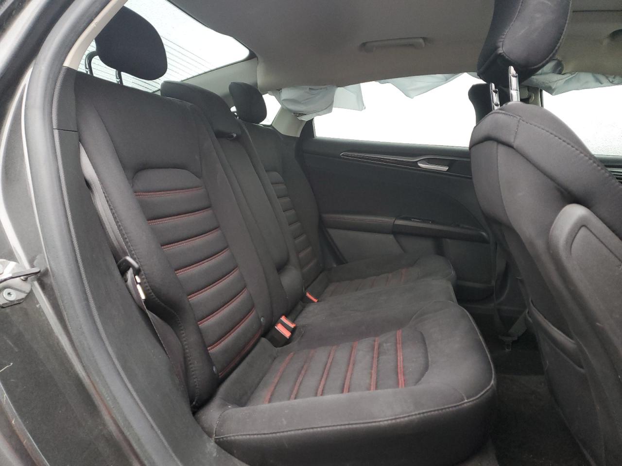 2015 Ford Fusion - Image 10