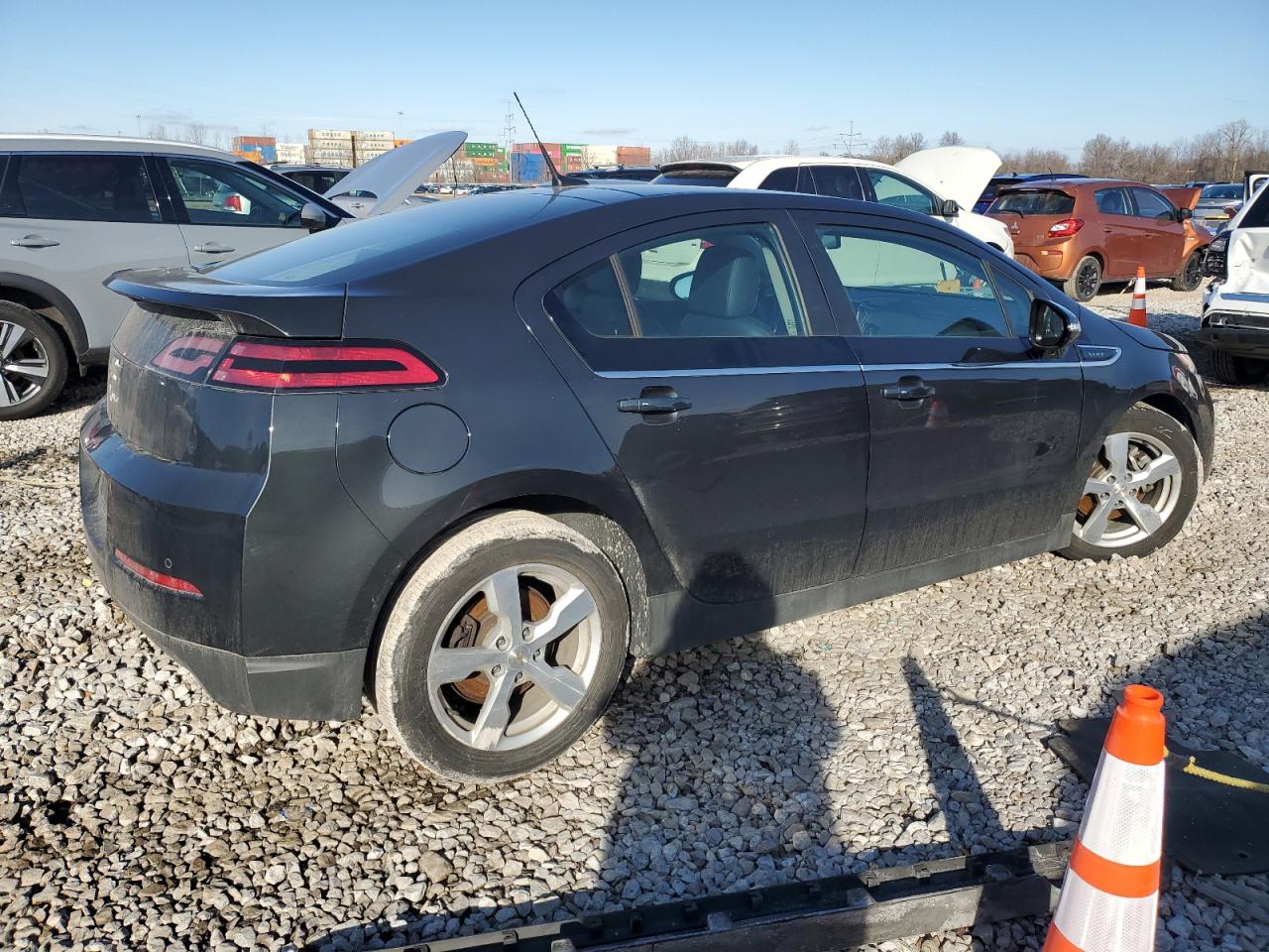 2014 Chevrolet Volt - Image 3